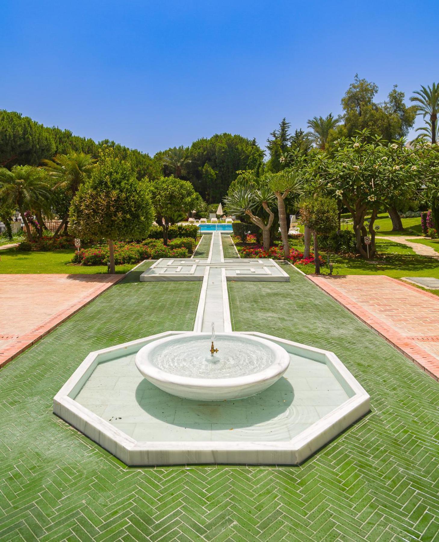 Senorio De Sea View Penthouse Apartment Marbella
