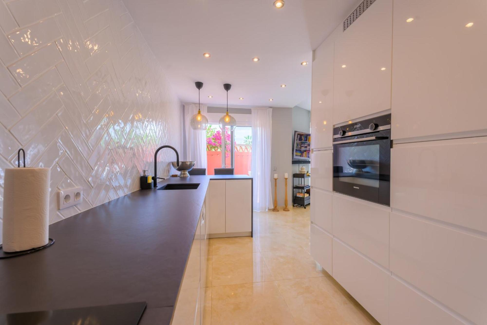 Beautiful Frontline Townhouse
