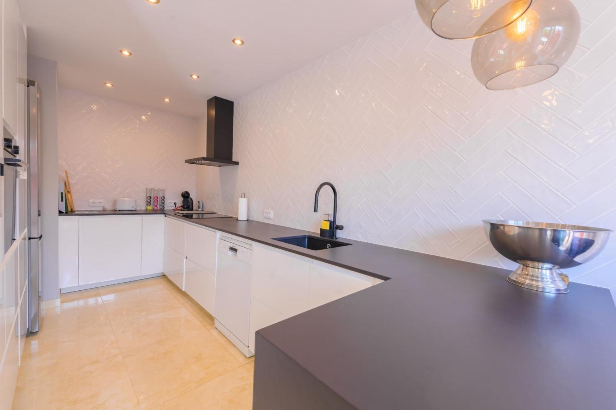 Beautiful Frontline Townhouse Vakantiehuis *