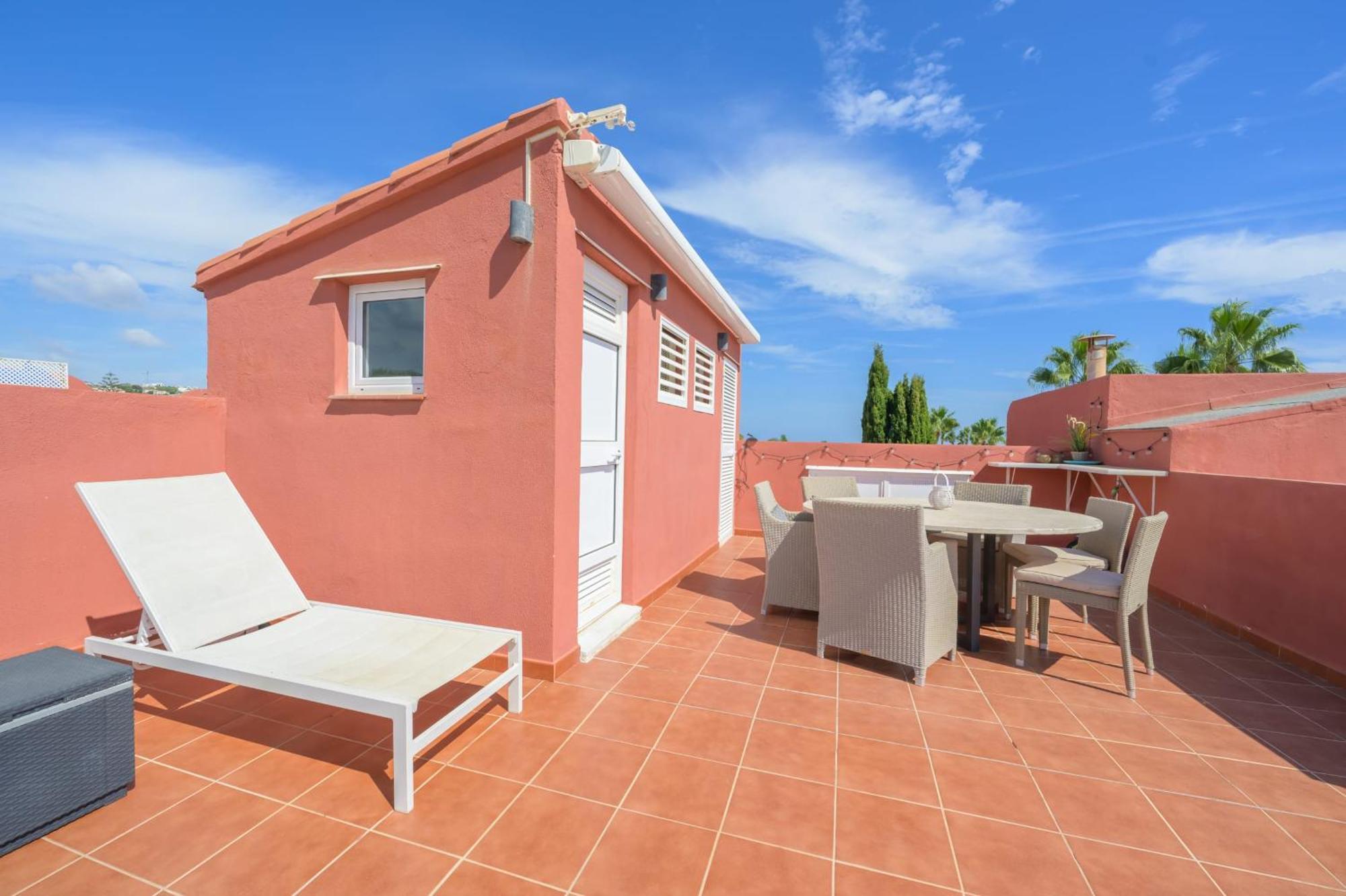 Beautiful Frontline Townhouse * Marbella