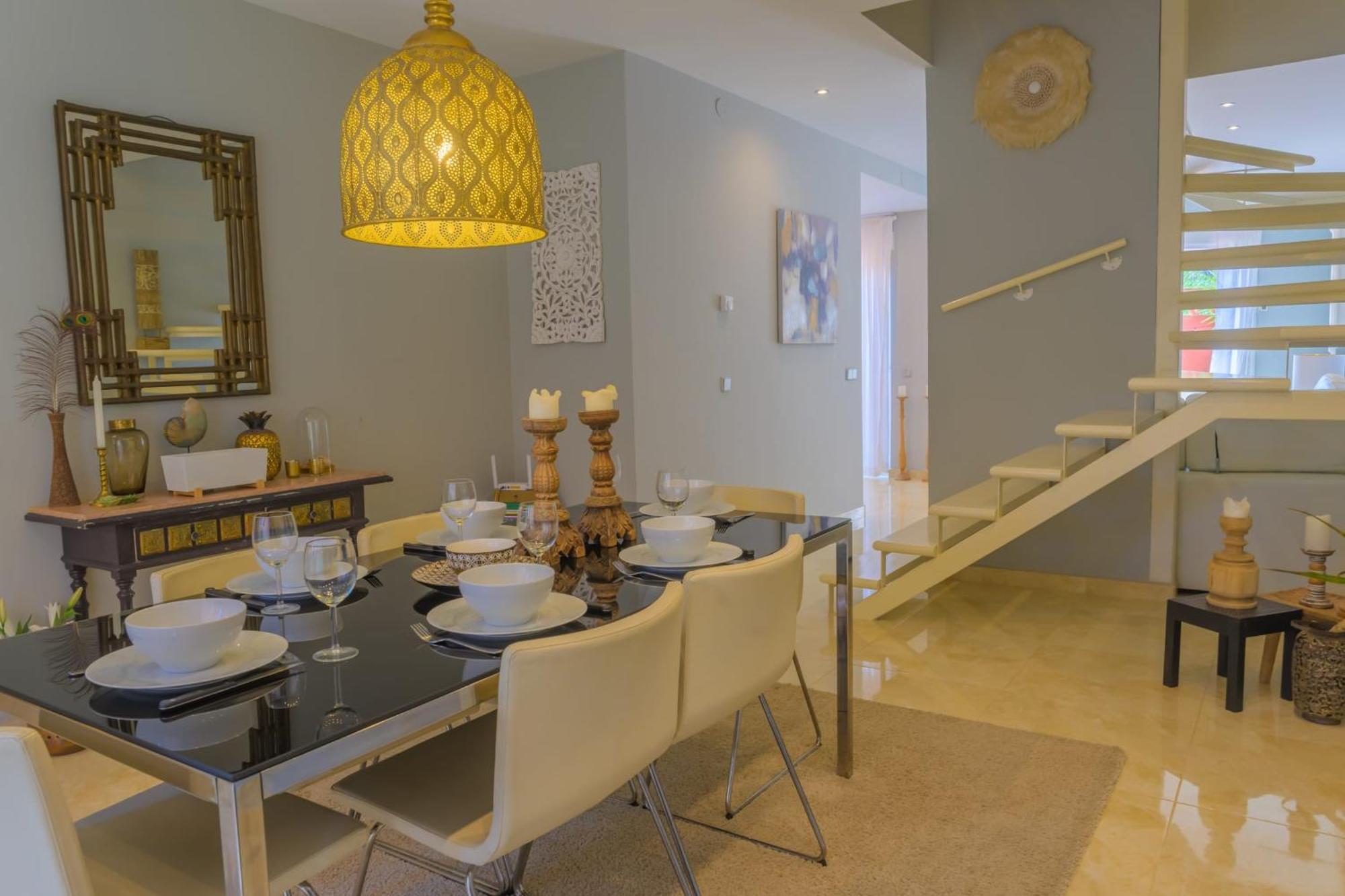 Beautiful Frontline Townhouse