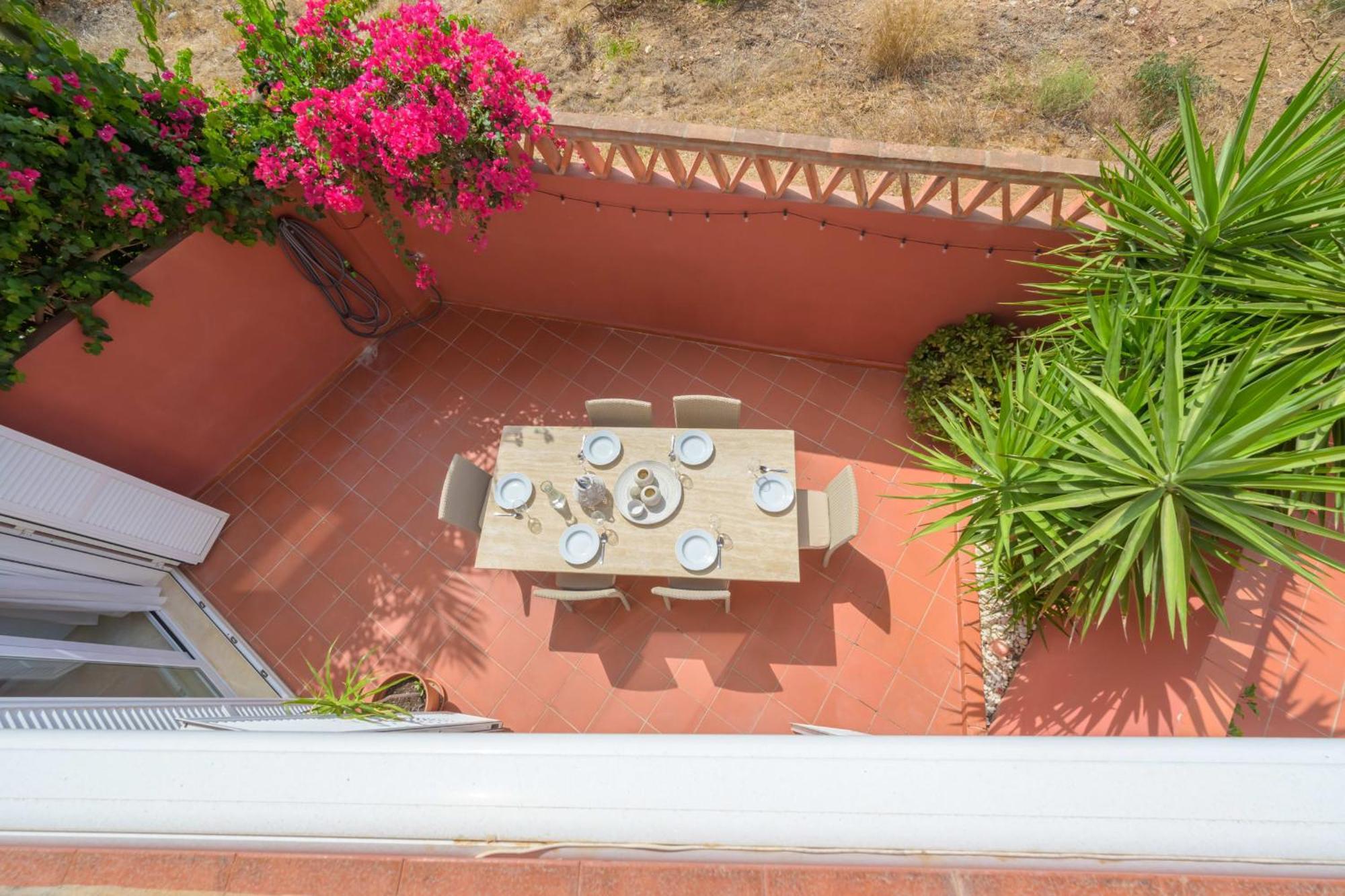 Beautiful Frontline Townhouse * Marbella