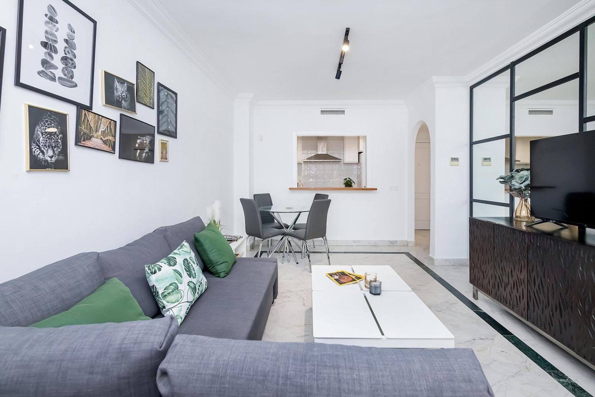 Bhost - Marina Banus Apartment