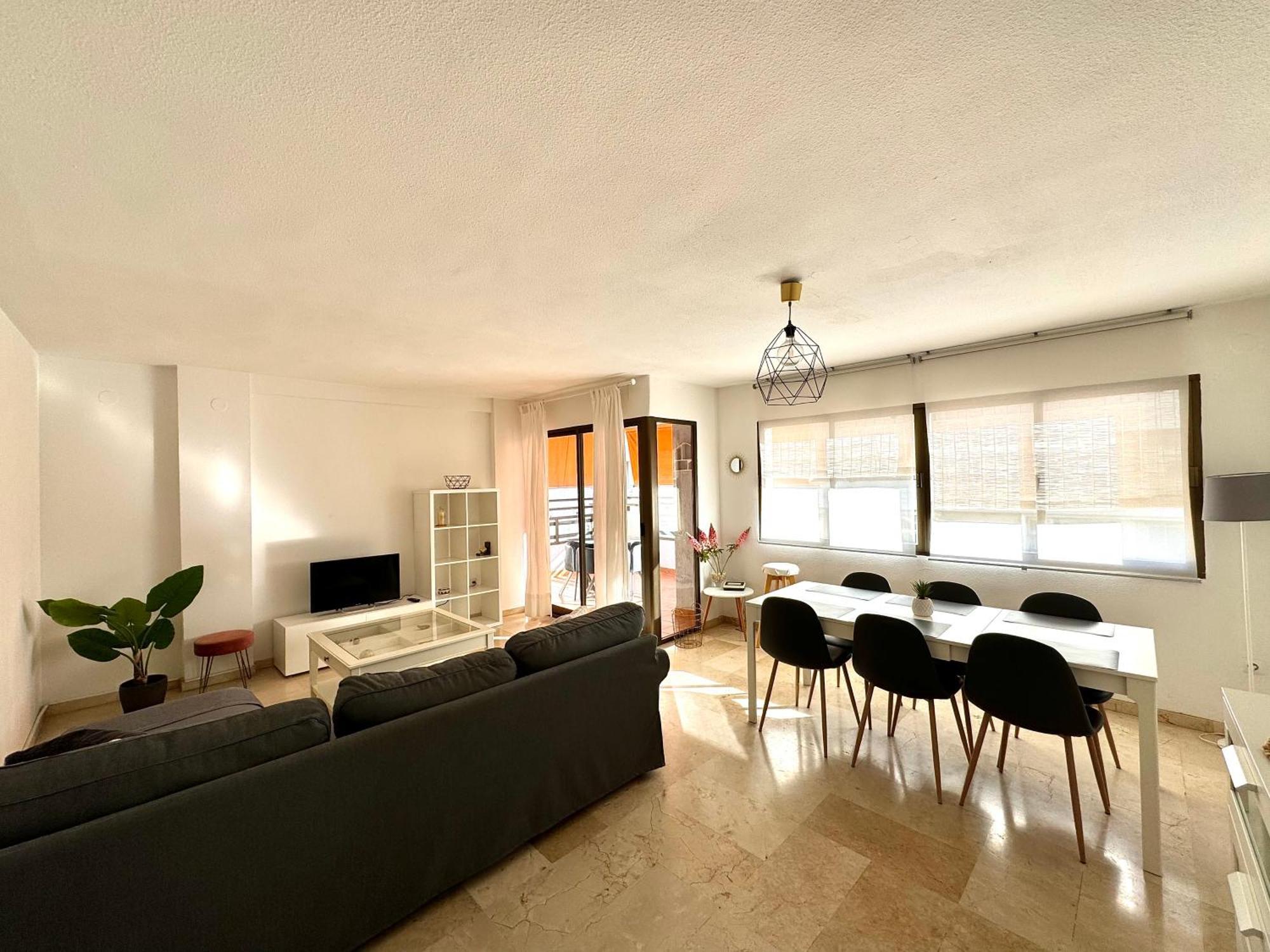 Apartamento Luminoso Piso Centro De Marbella. A 50m De La Playa
