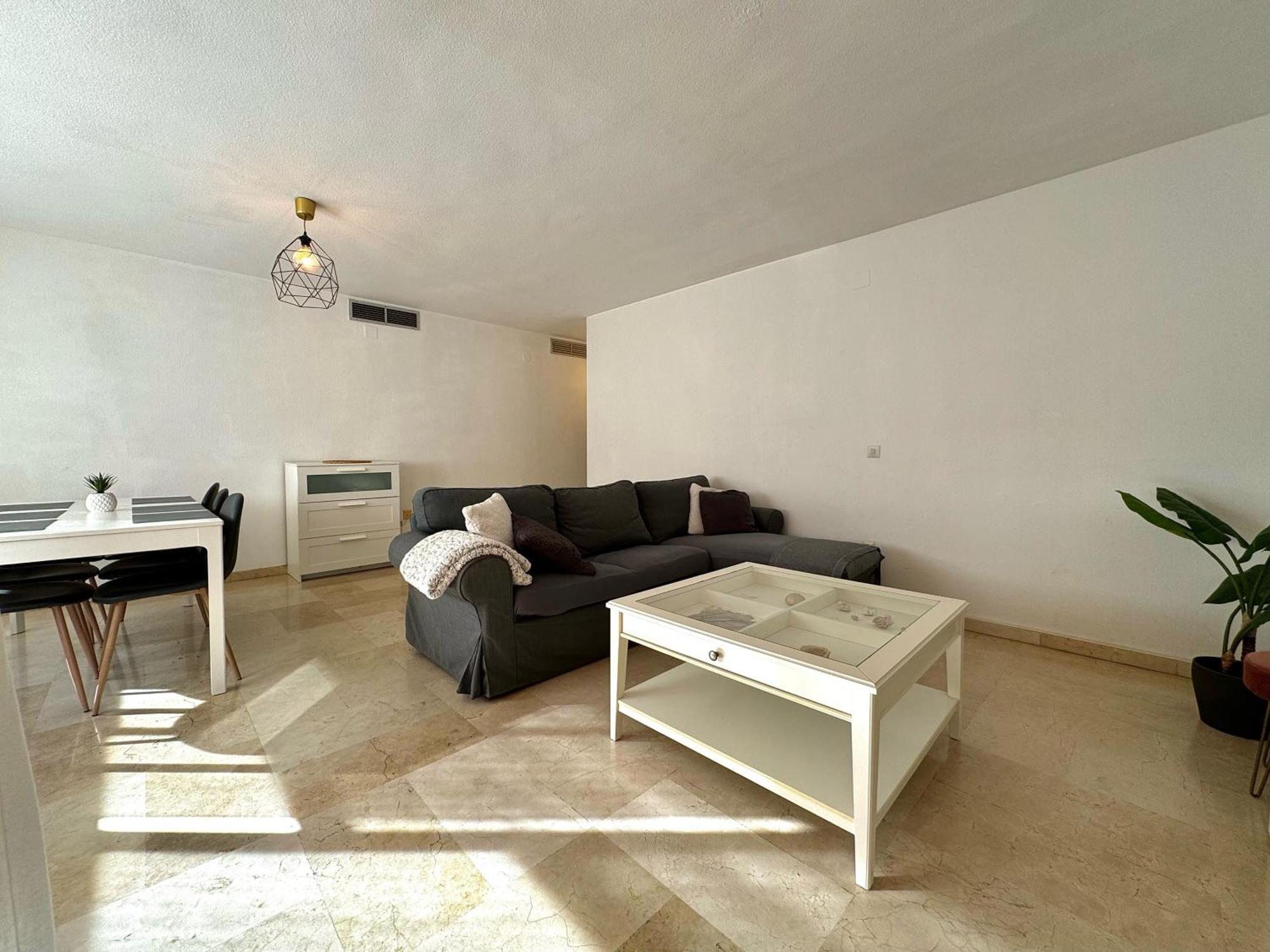 Apartamento Luminoso Piso Centro De Marbella. A 50m De La Playa *