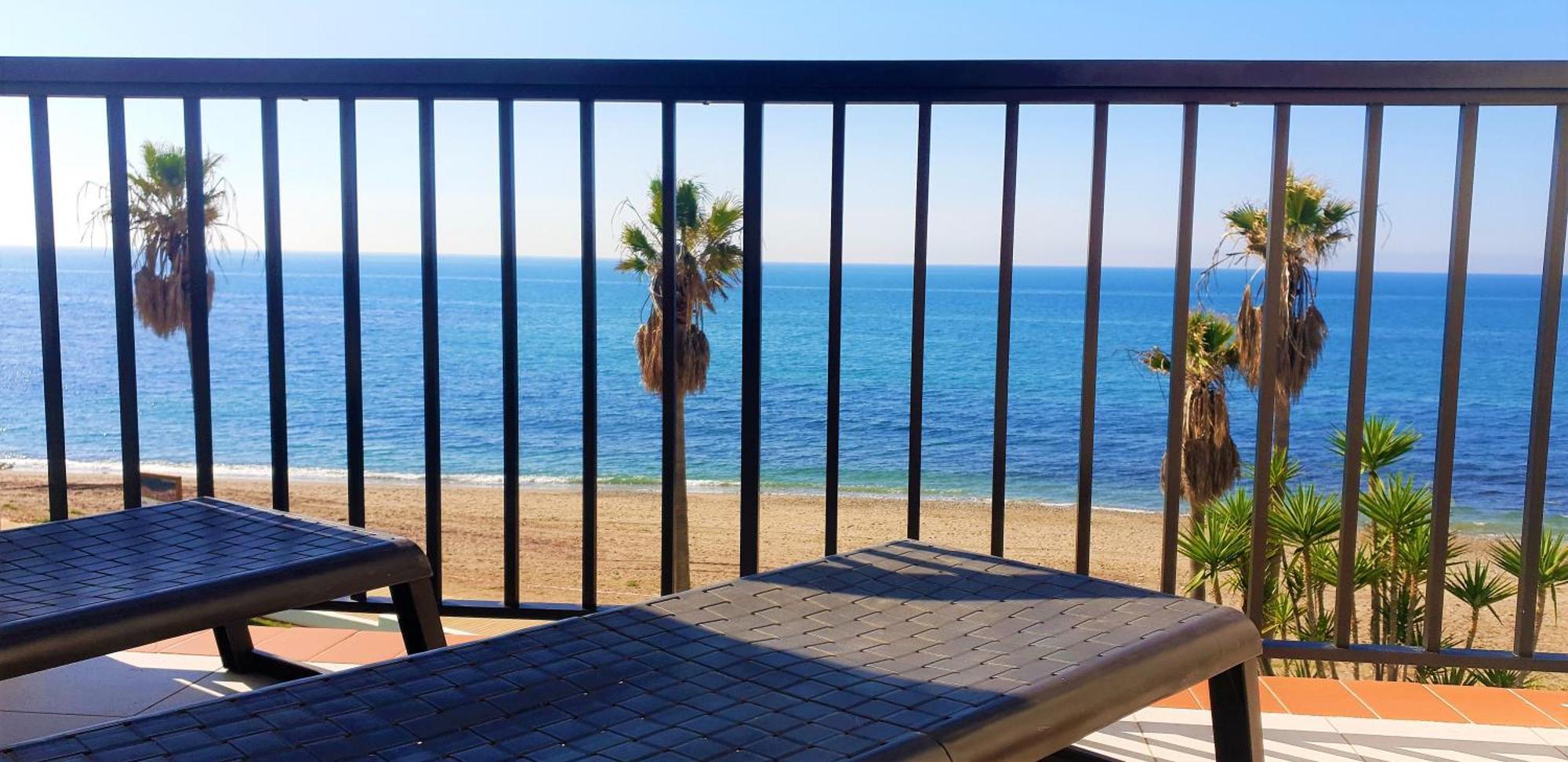 Sea Front House Micaela G Apartment *