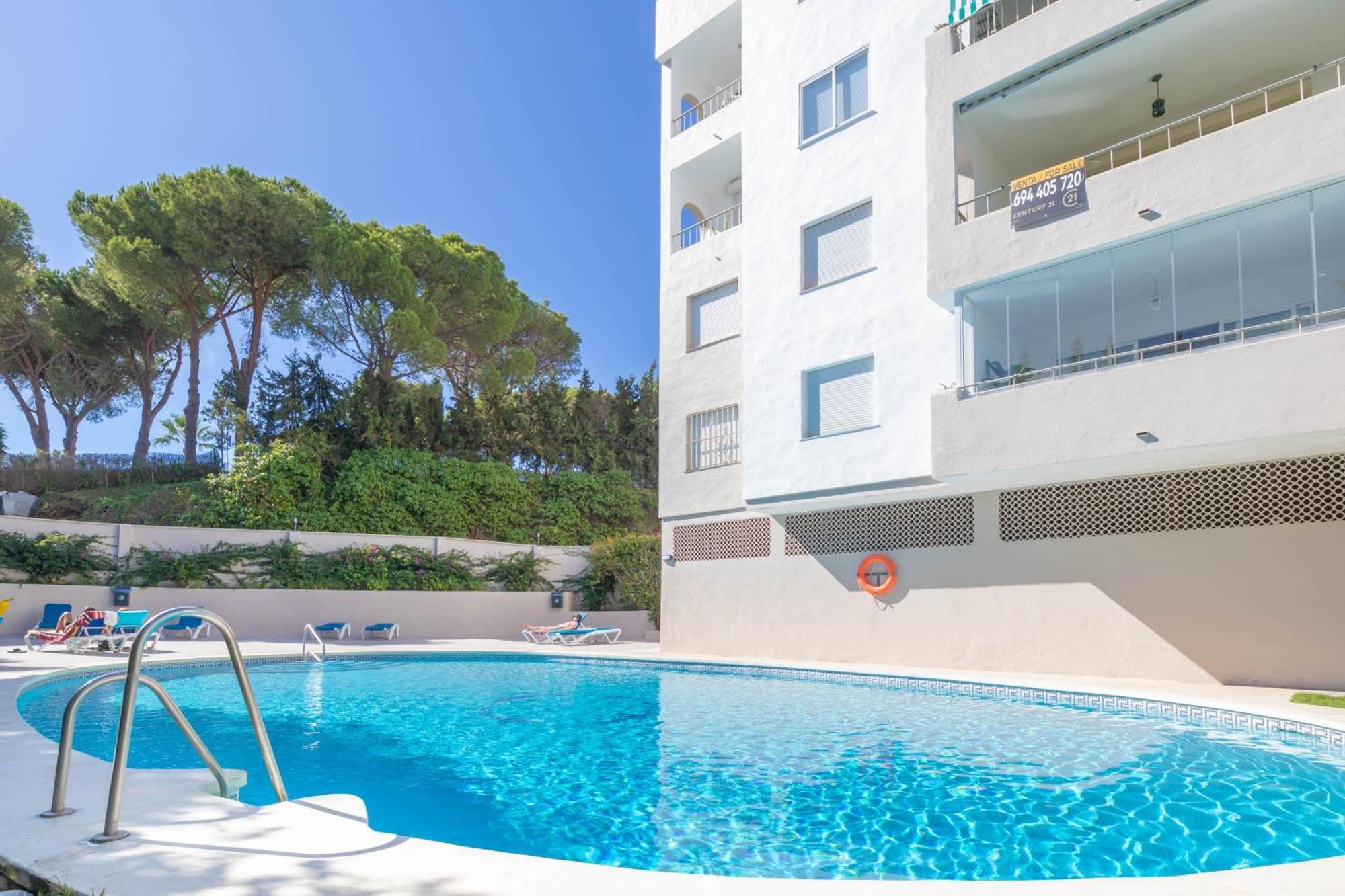 Cerrar Por Favor Apartamento Marbella