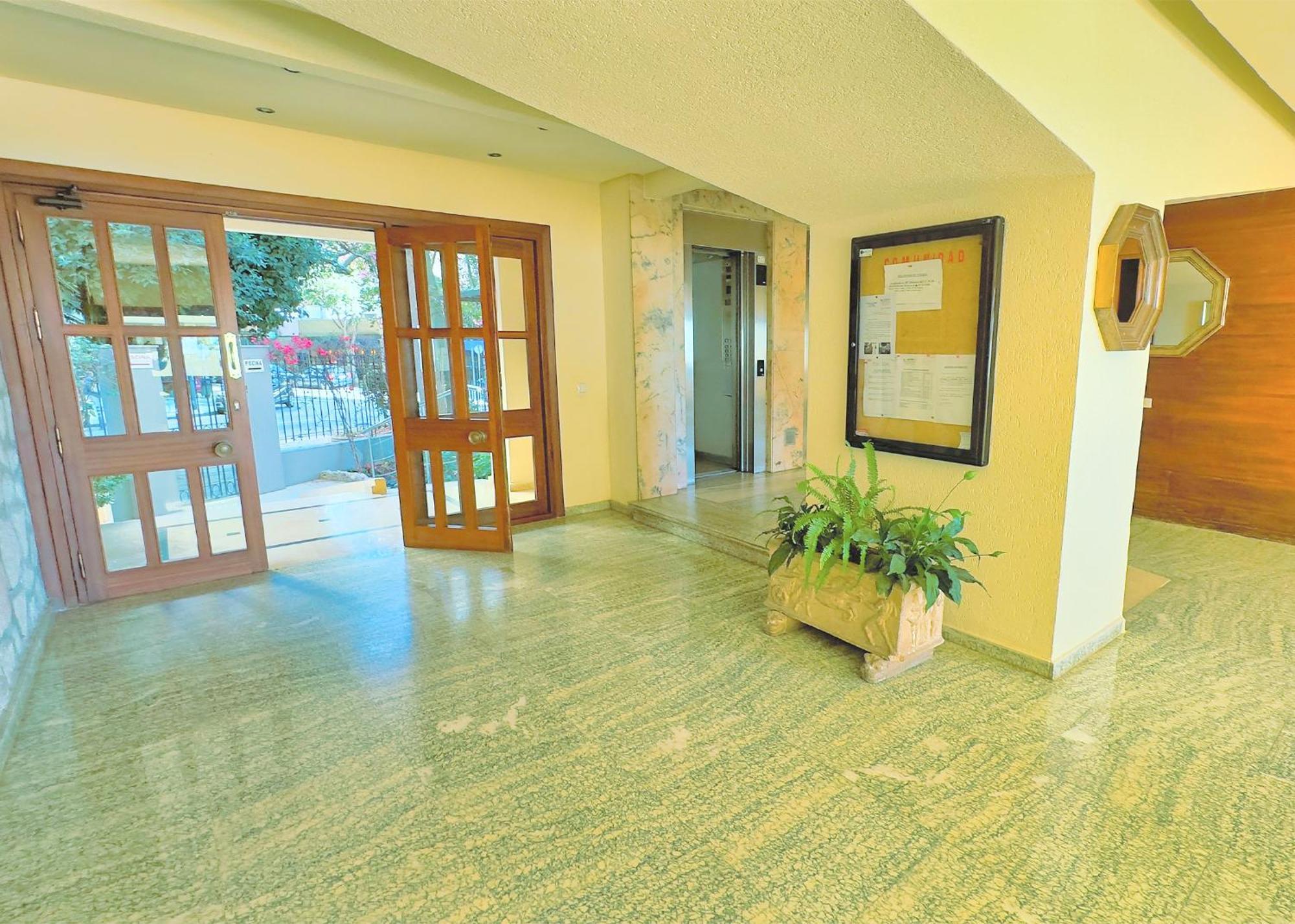 Apartamento Great On The Beachfront In The Center Of Marbella