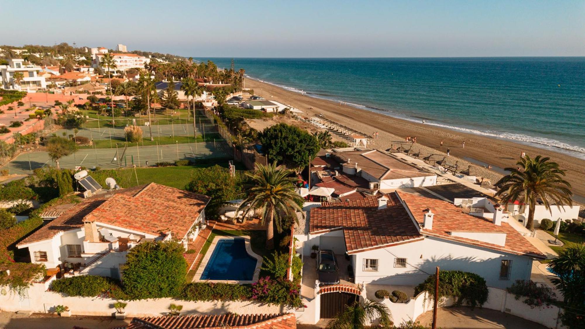 Bungalow Directly At The Beach Marbella