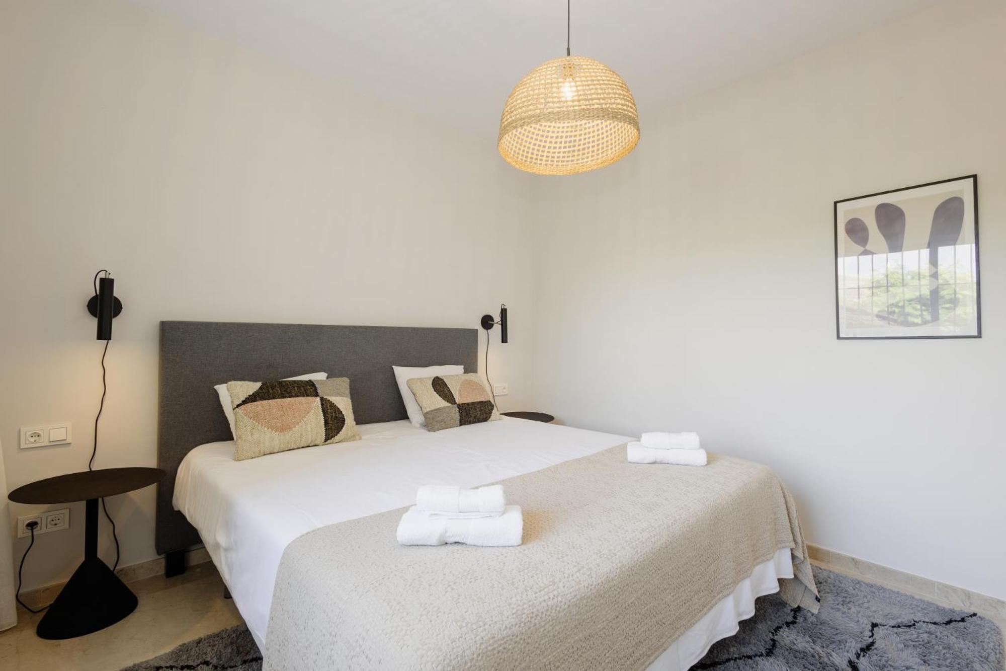 Luxurious Frontline Golf In Elviria Marbella