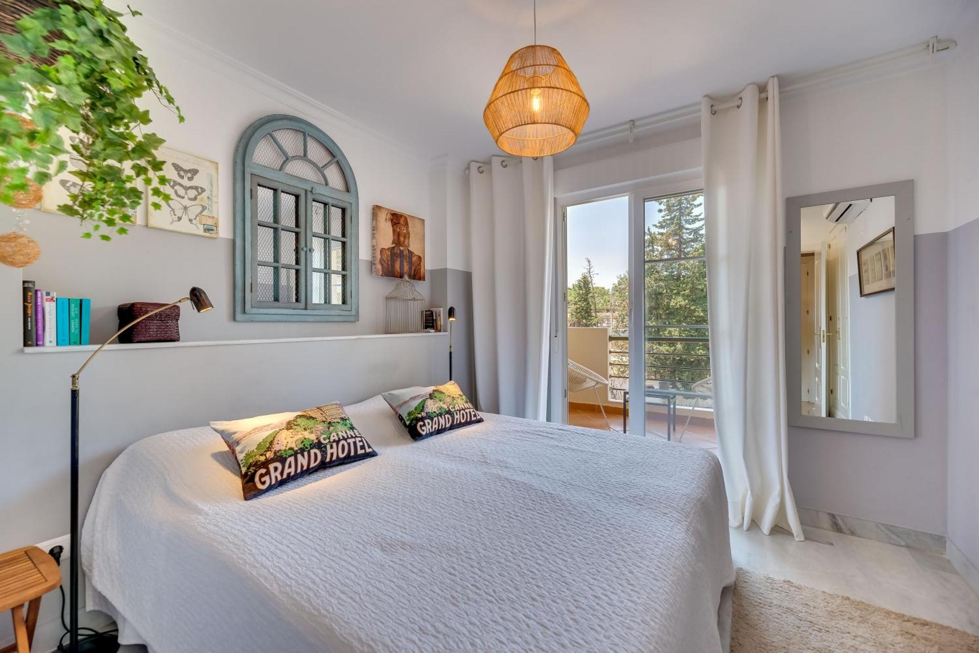 Elegant 2 Bdrm Penthouse With Bbq And Pools * Marbella