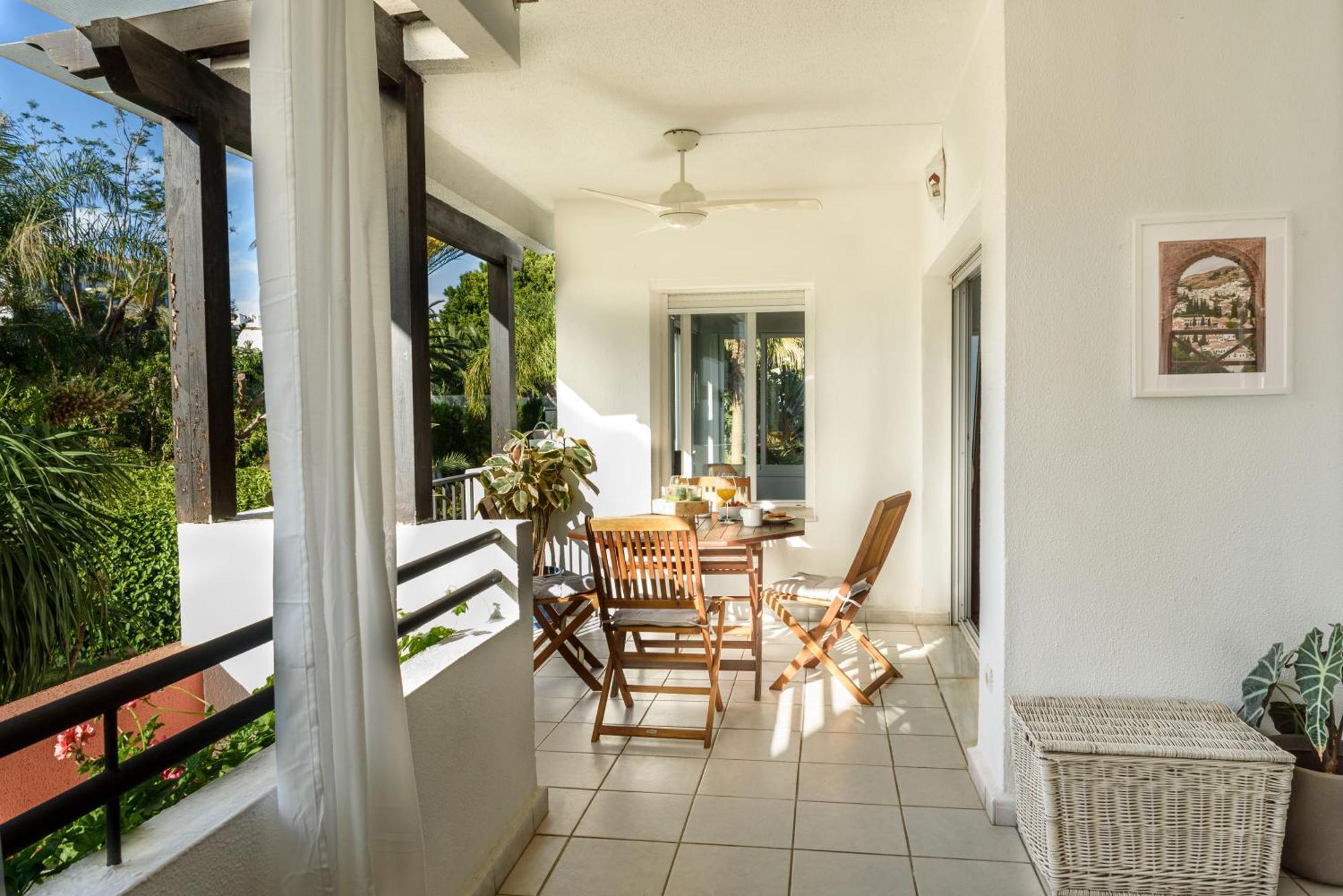 Charming And Spacious In Medina Garden - Puerto Banus Apartment