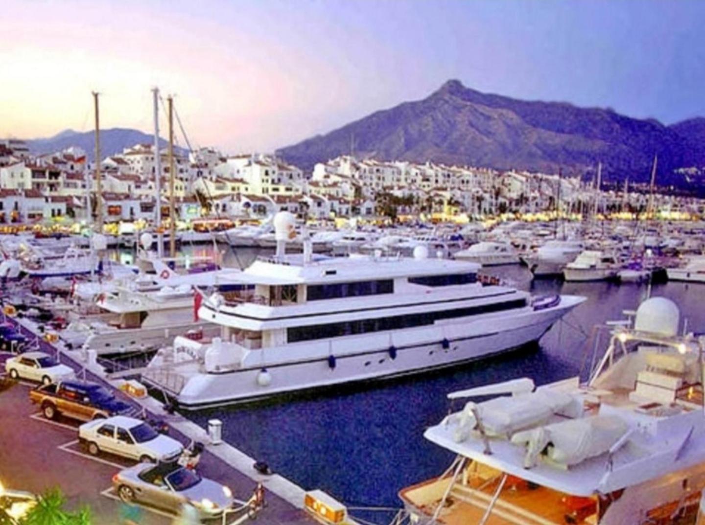 Puerto Banus 2linea Playa,piscina Y Parking *
