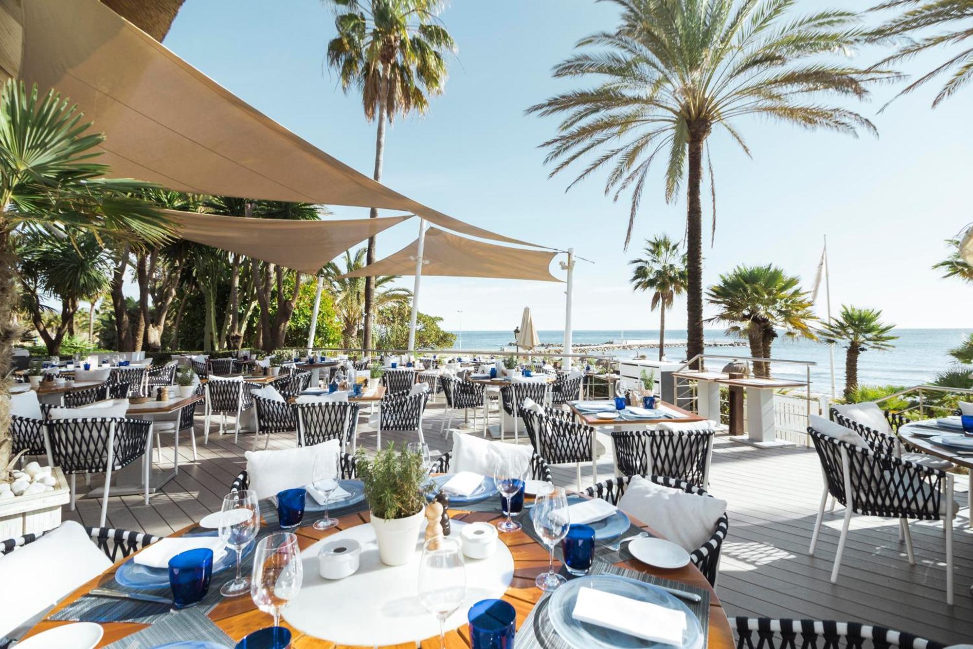 Luxury Penthouse With Sea Views In Marbella Golden Mile, Puente Romano Area *