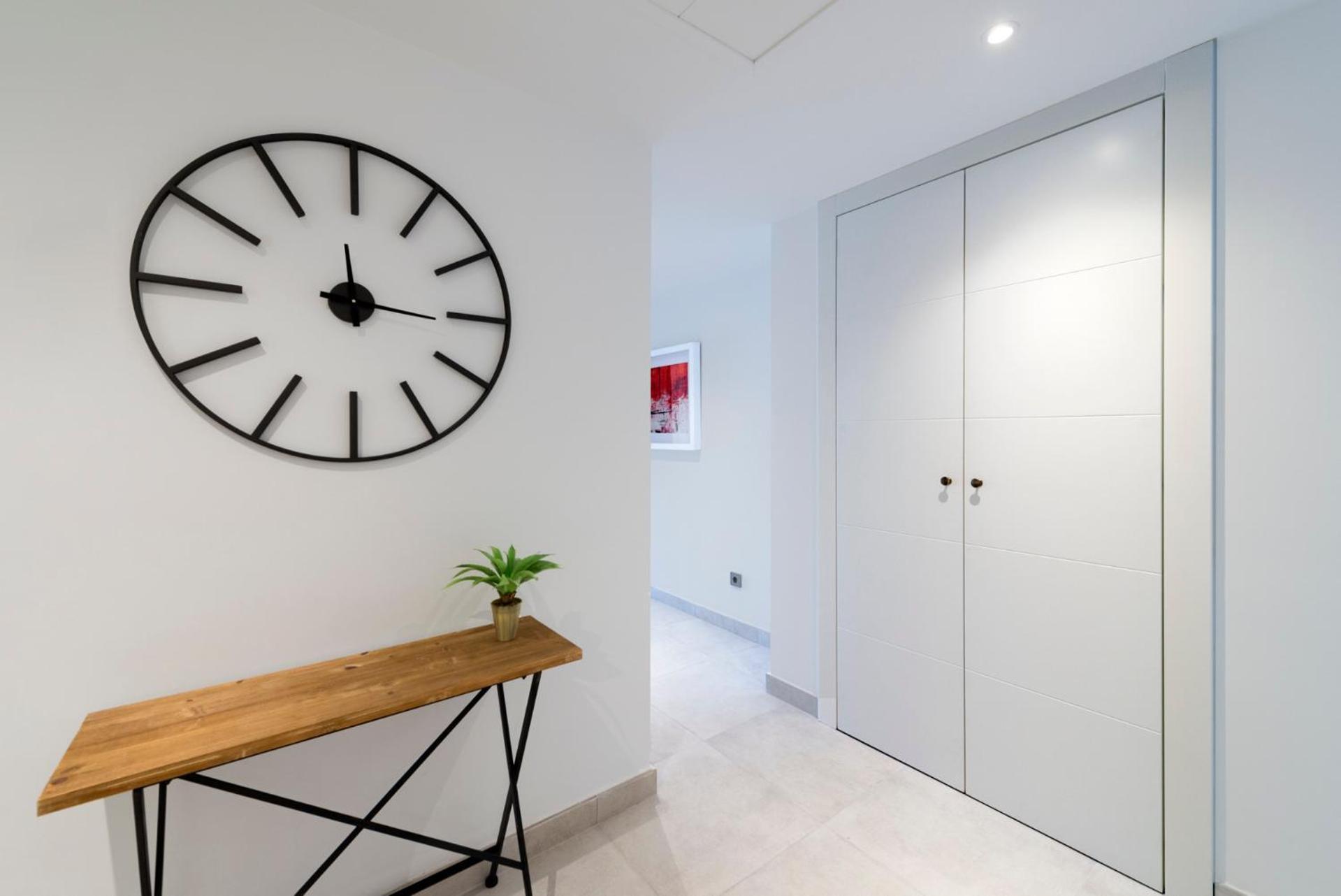 Apartment Modern 2 Bedroom Apartment, With Sea Views, In Playas Del Duque - Puerto Banus *