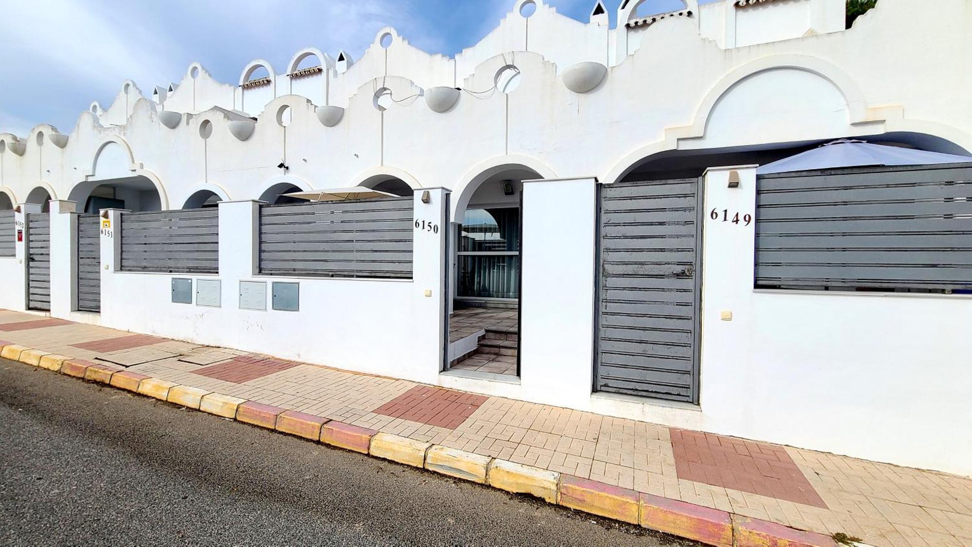 Casa Find - Beautiful Holiday Duplex *