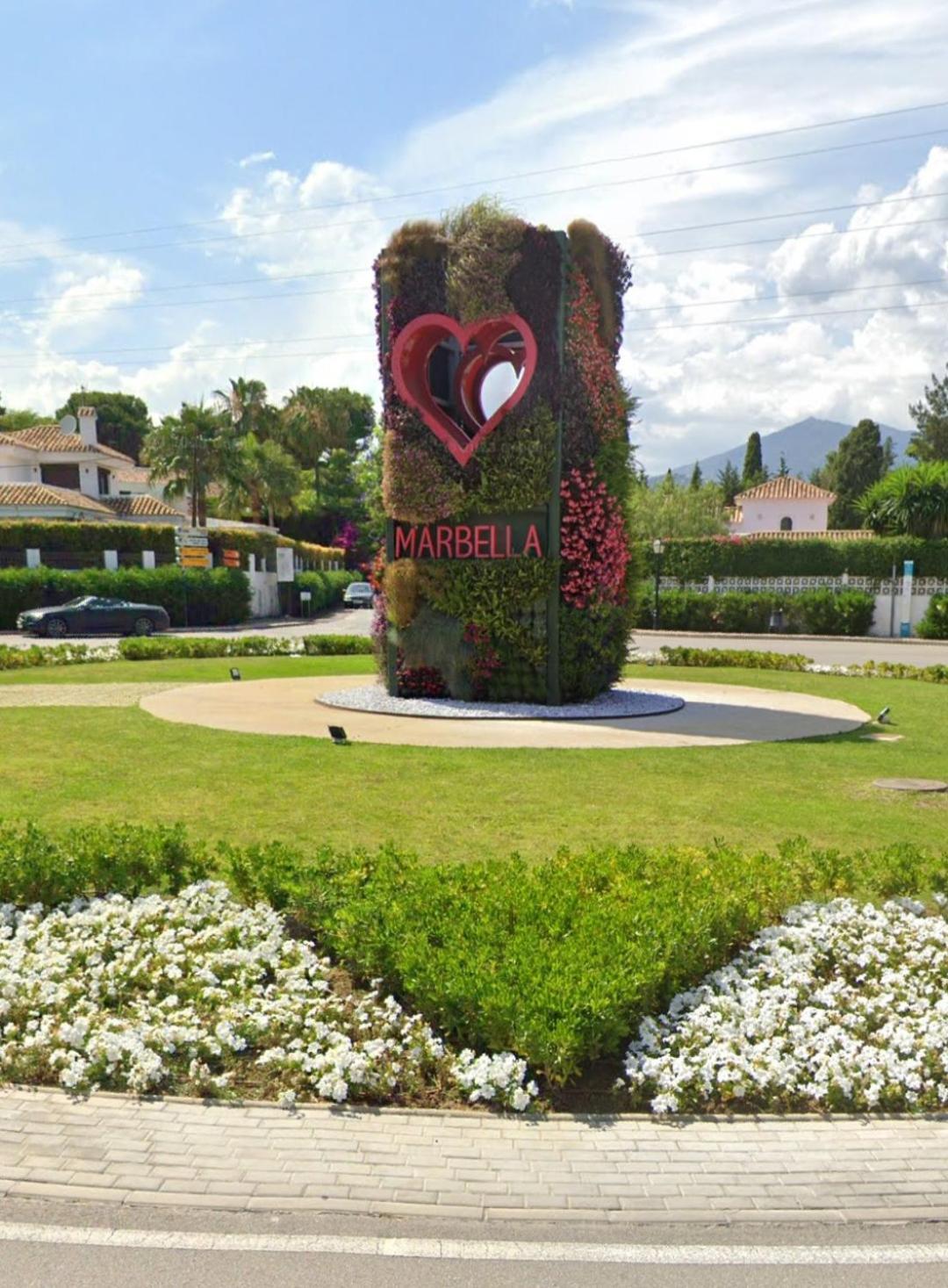 Duplex Penthouse Casa M3 Walking Distance Puerto Banus Apartment Marbella