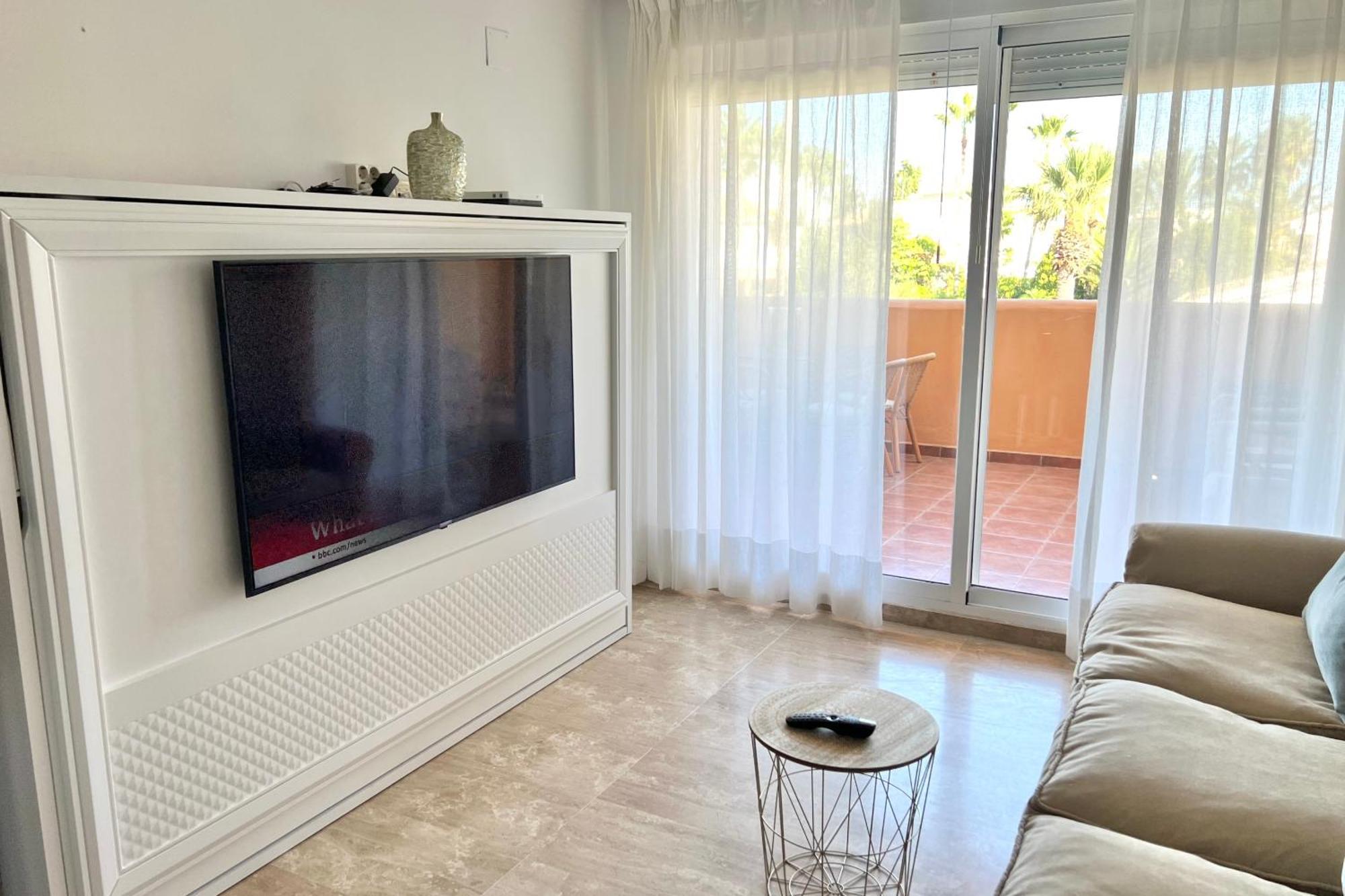 - Alicate Beachfront Apartment-9 *