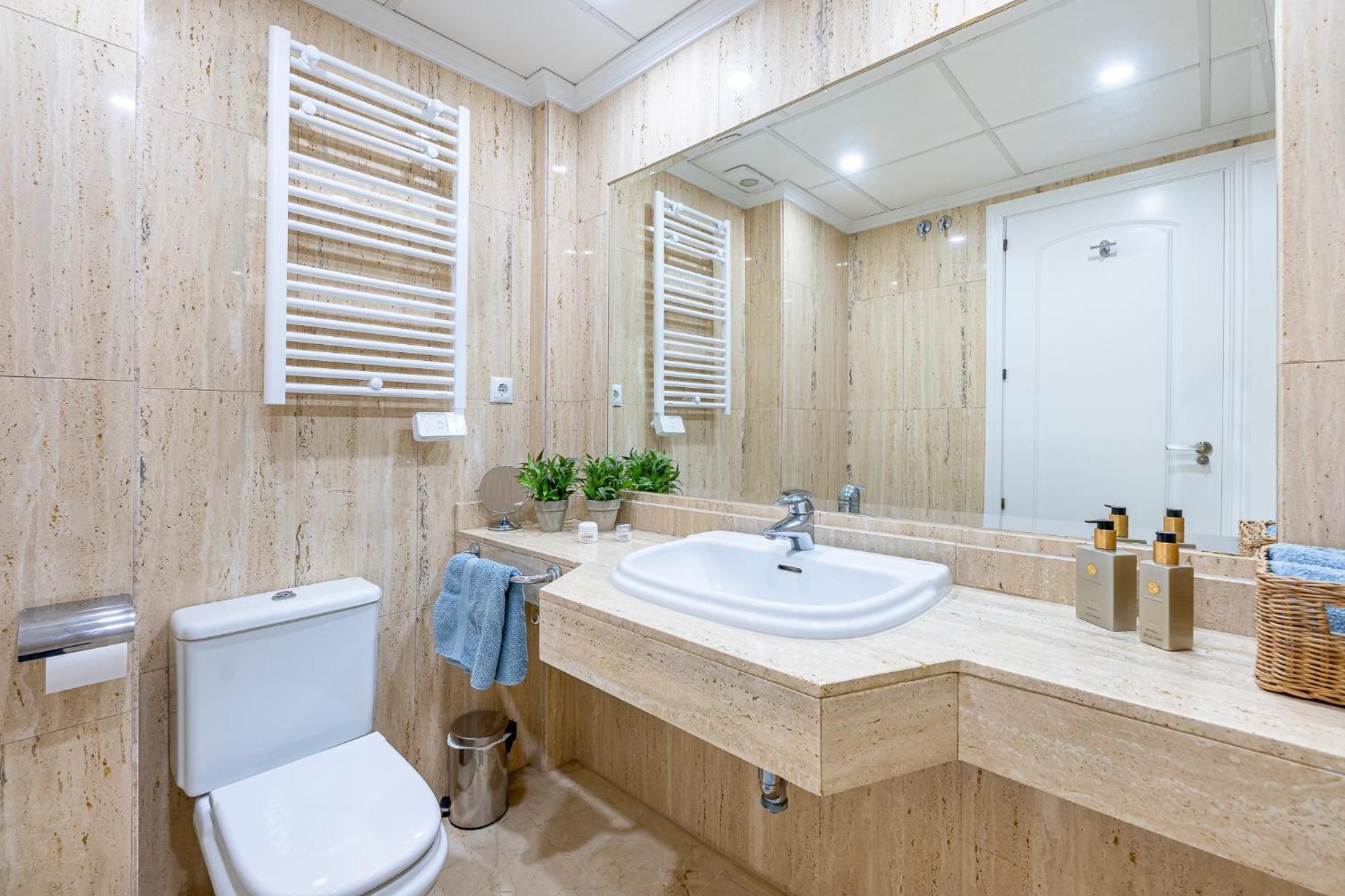 Apartamento Casa Joy Elviria, Ibiza Style With 70 Sqm Terrace