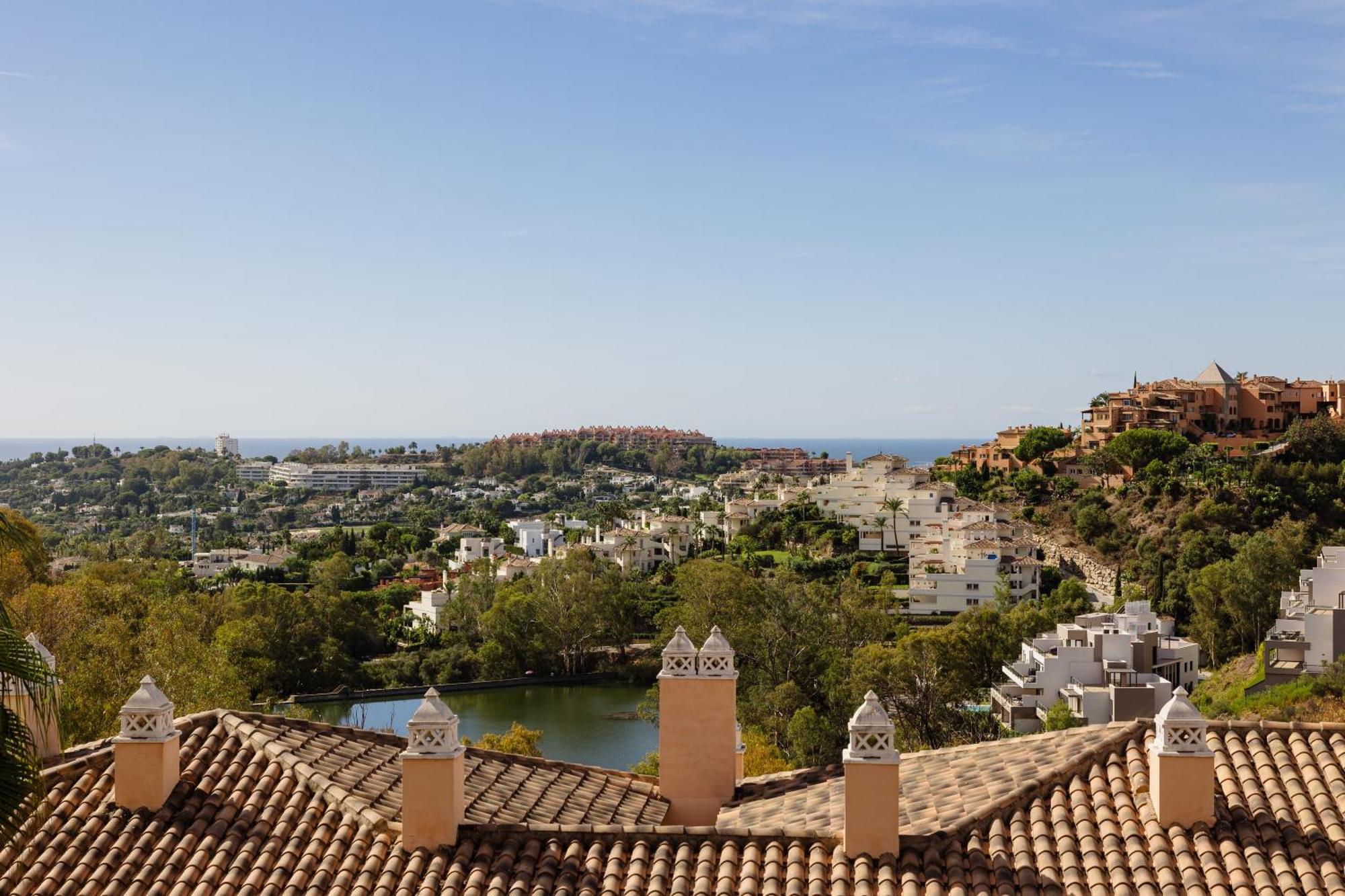 Penthouse With Sea Views In Nueva Andalucia Apartamento *