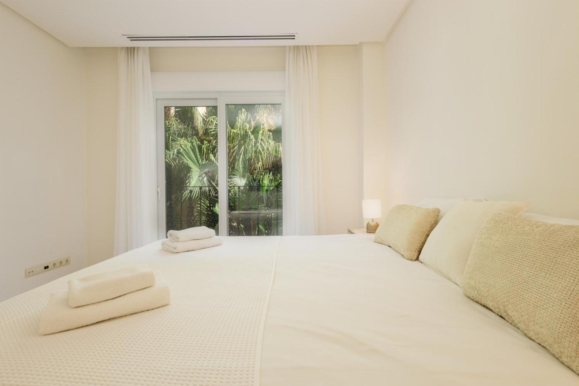 Penthouse With Sea Views In Nueva Andalucia * Marbella