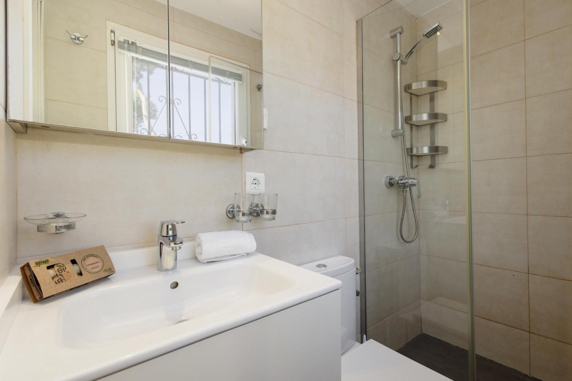 Cozy At The In Costabella, Marbella