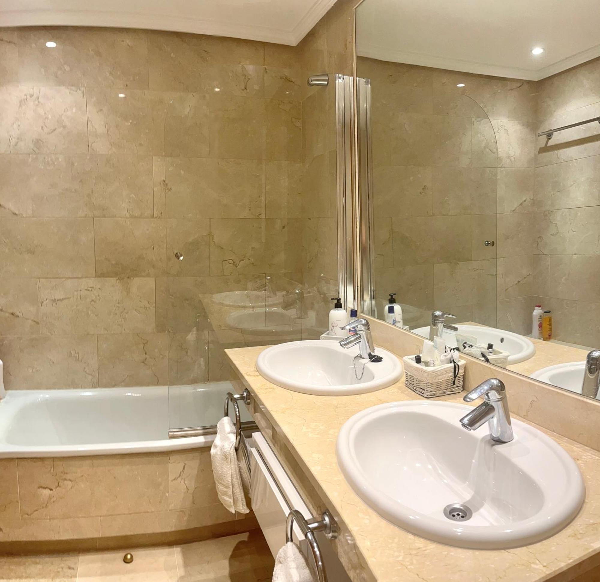 Two Bedrooms In Cabopino Apartment