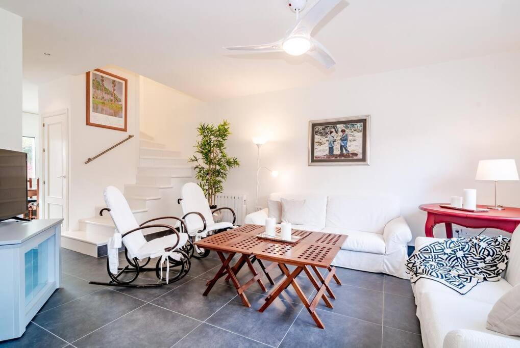 Dunas De - Beachfront 3 Bed Marbella