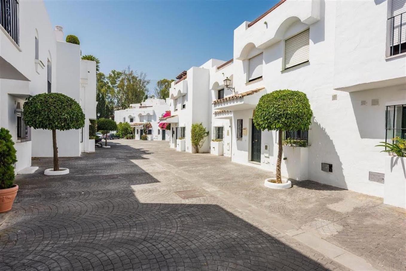 Ferienhaus Escape To Serenity - 3 Bedroom Townhouse By The Sea!