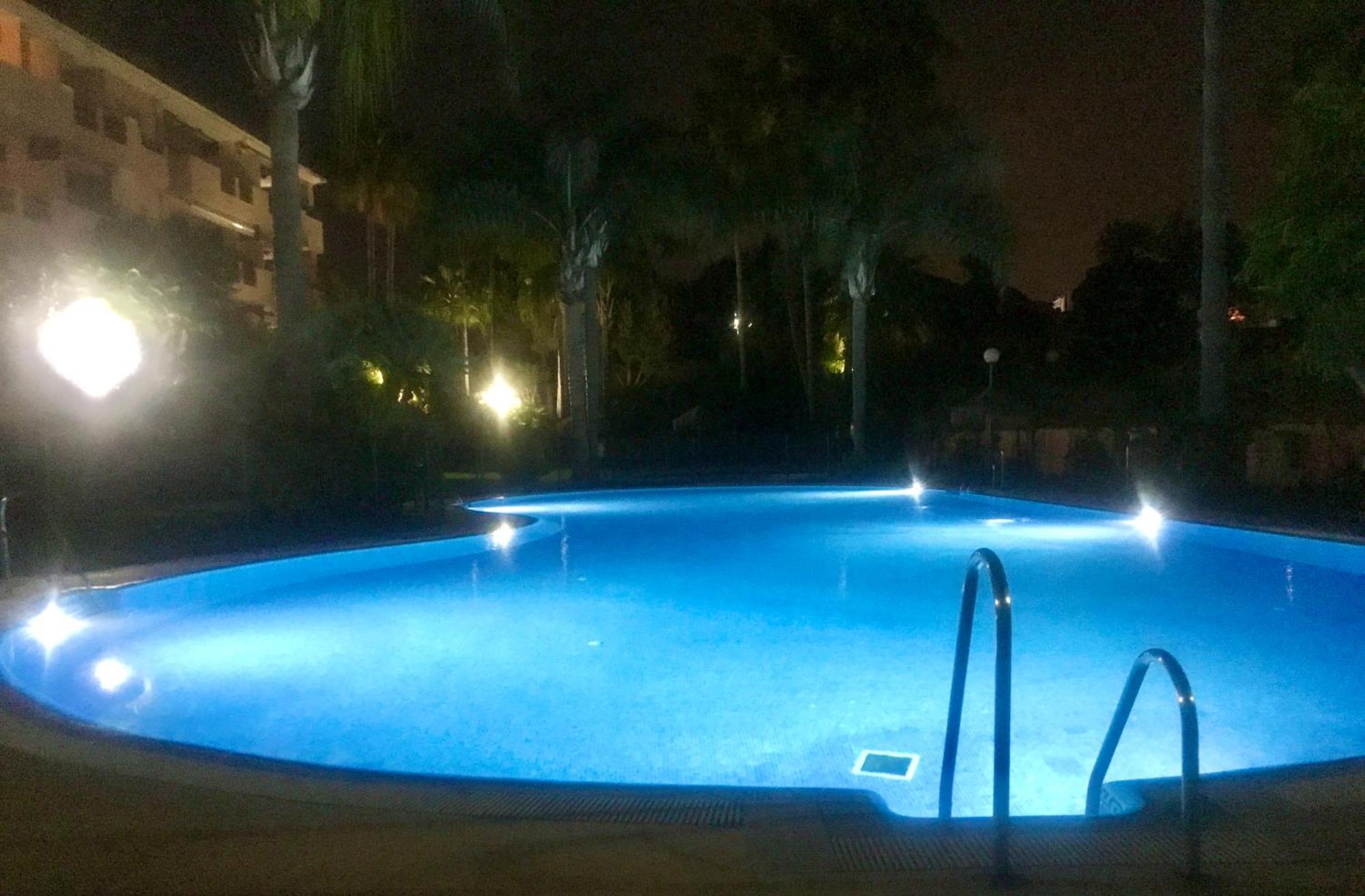 Two Bedrooms In Cabopino Apartment Marbella