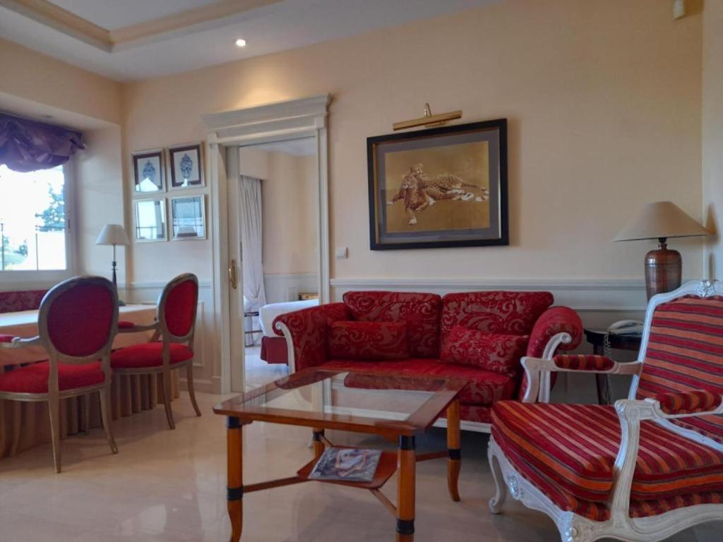 Guadalpin Boutique Apartment