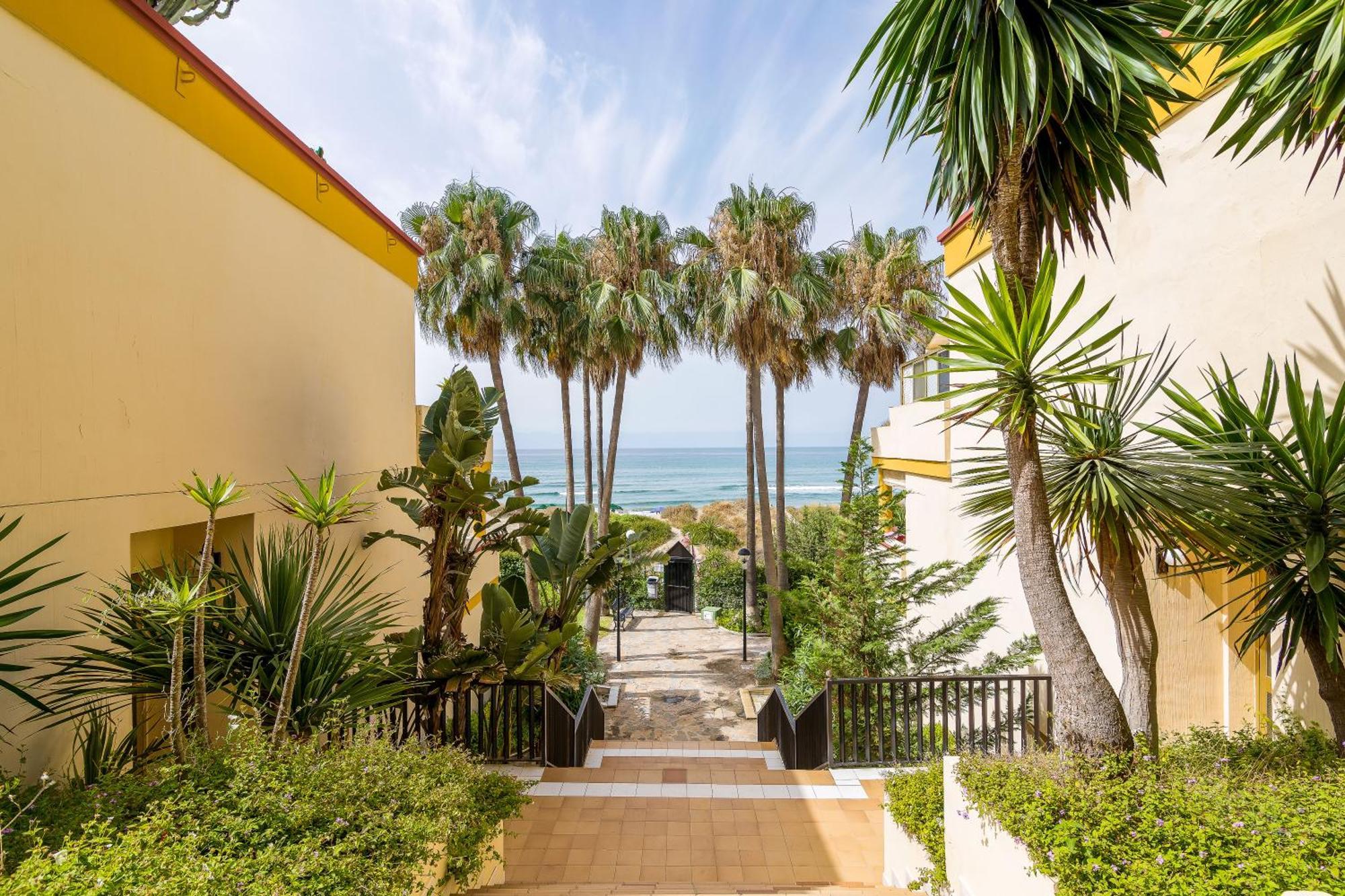 Oleholidays 315 Romana Playa Primera Linea Playa Appartement Marbella
