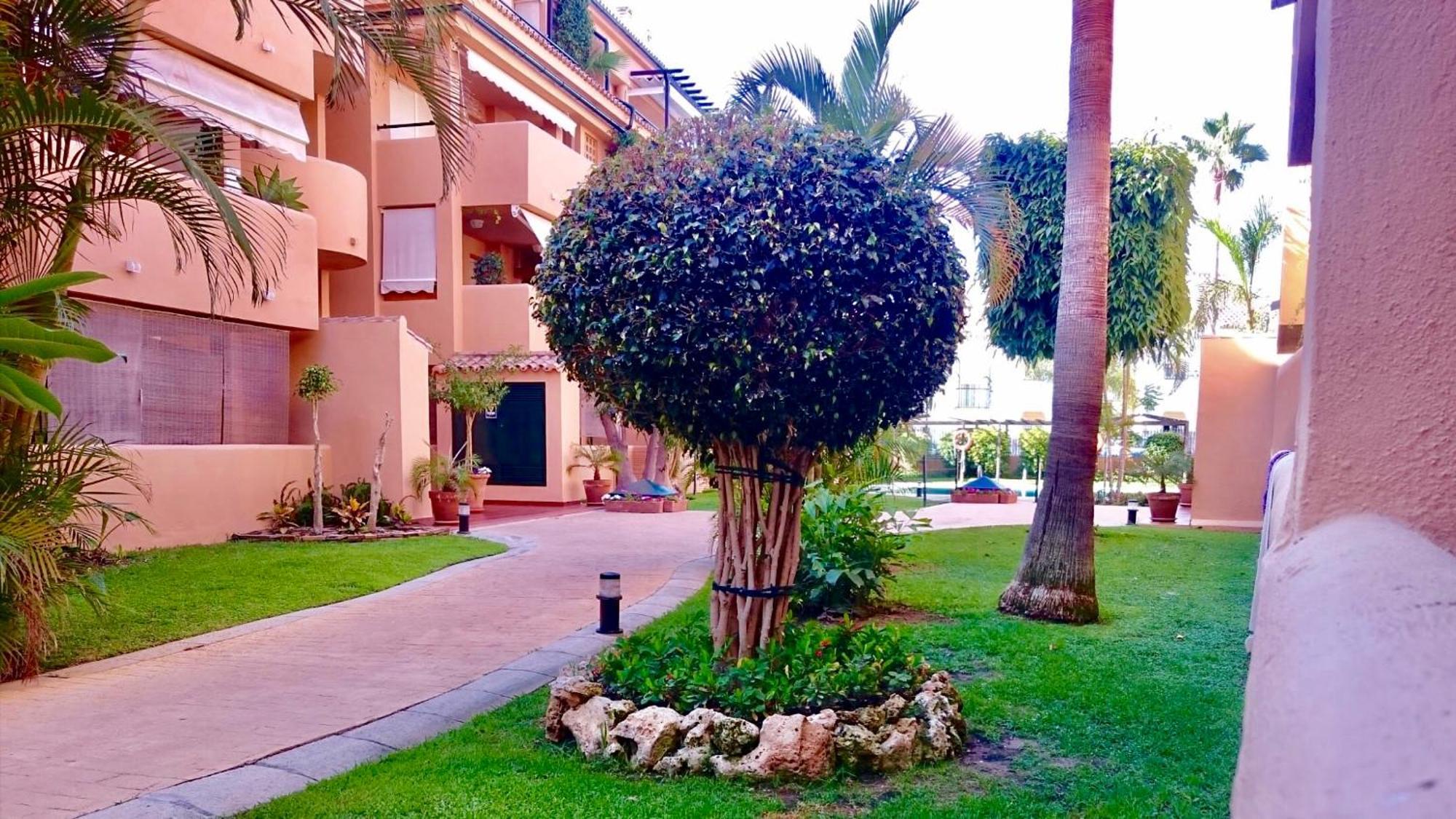 - Alicate Beachfront - 5 Apartment Marbella