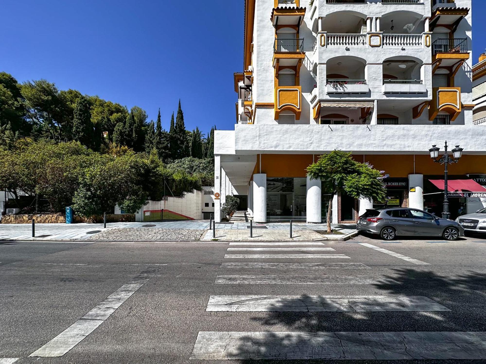 Apartamento Coqueto Apartamento En El Corazon De Estilo Minimalista - Jacinto Benavente 16 4e