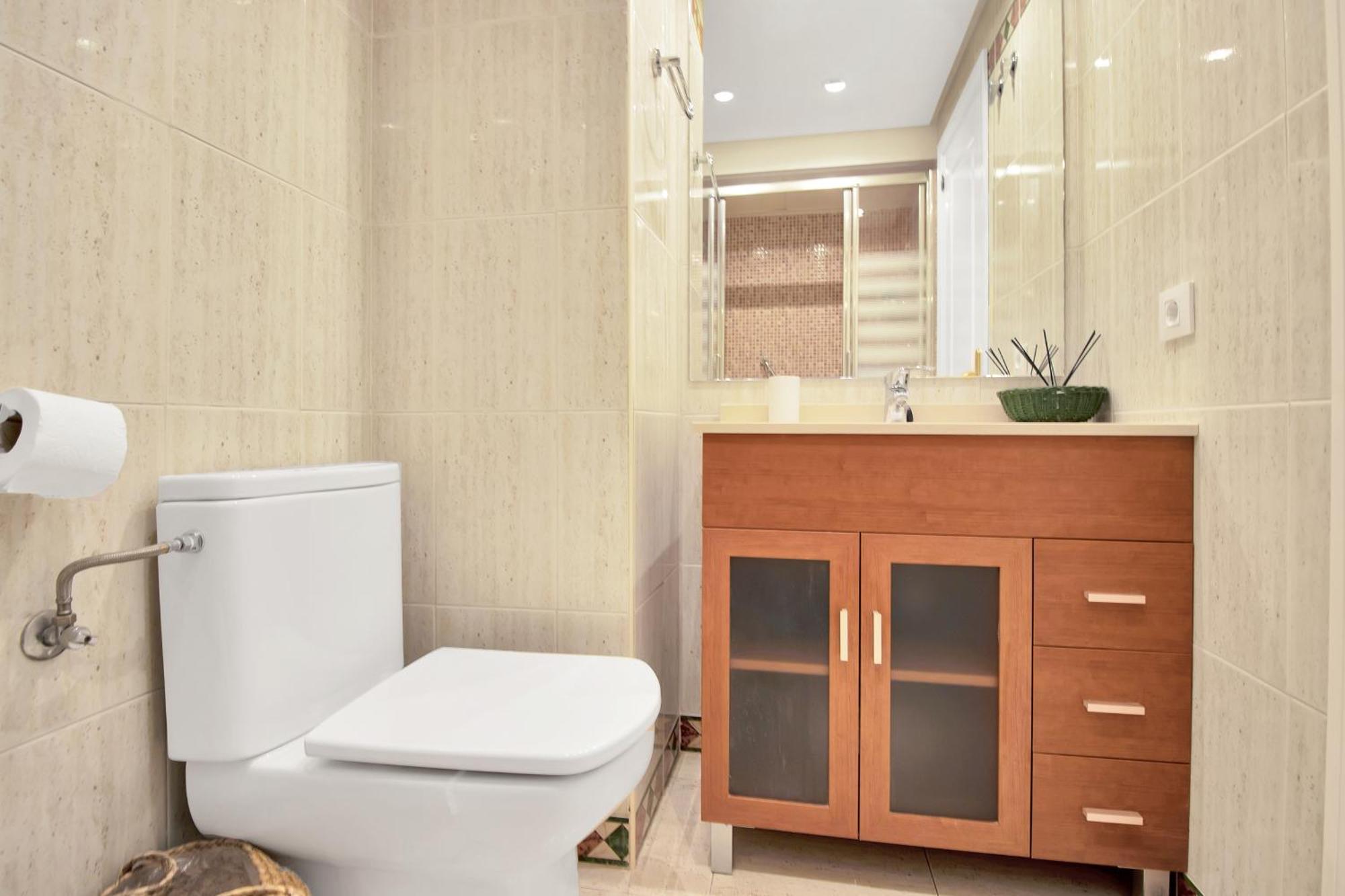 Apartamento Coqueto Apartamento En El Corazon De Estilo Minimalista - Jacinto Benavente 16 4e *
