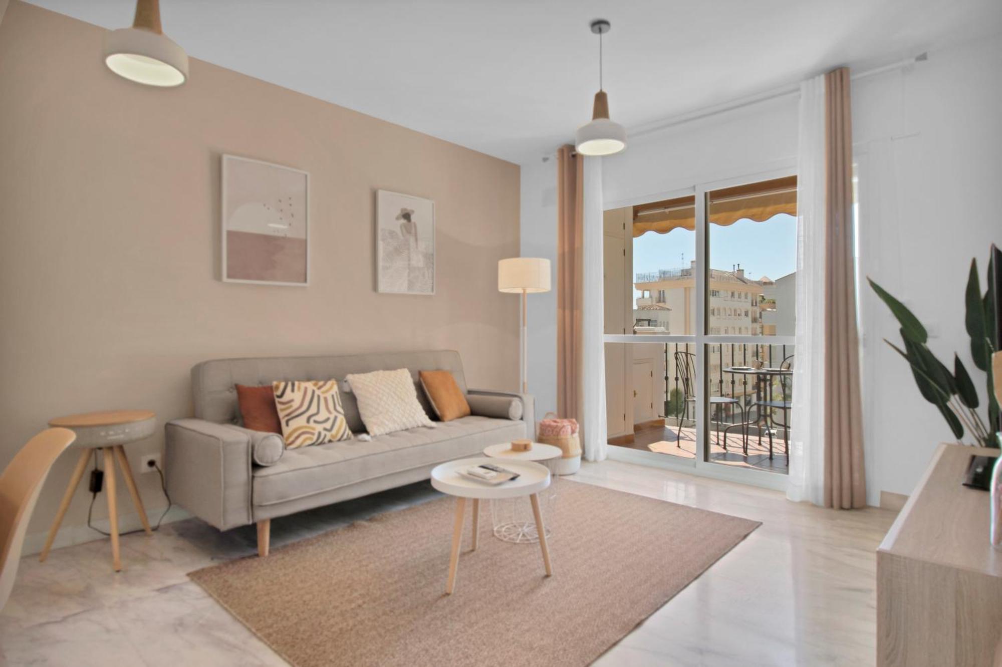 Apartamento Coqueto Apartamento En El Corazon De Estilo Minimalista - Jacinto Benavente 16 4e