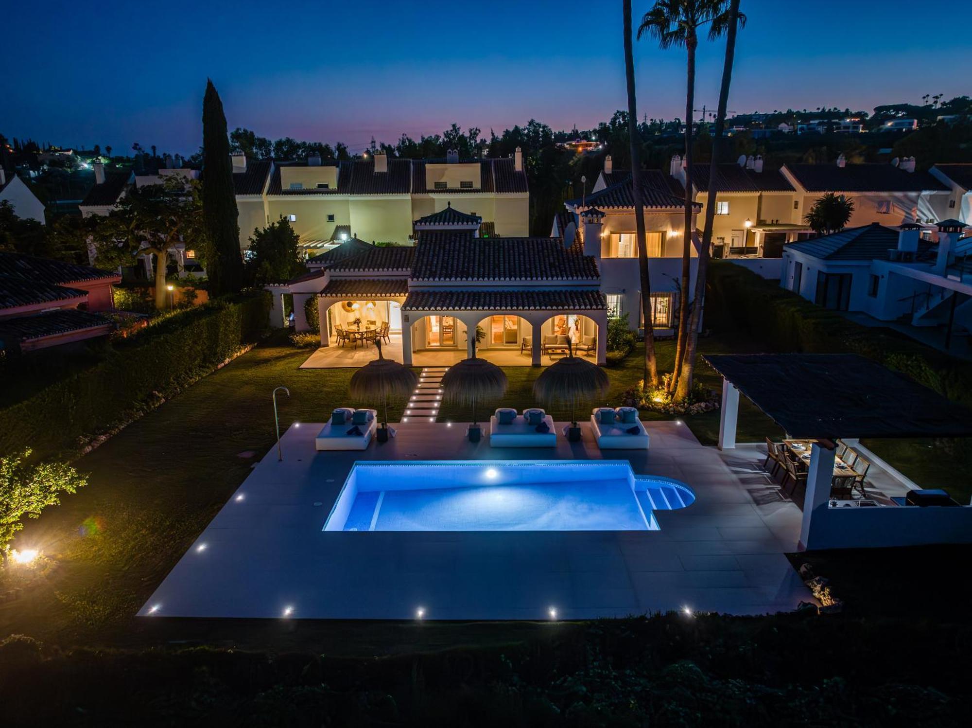 Villa Sirio: Golf-front Retreat With Private Heated Pool Marbella