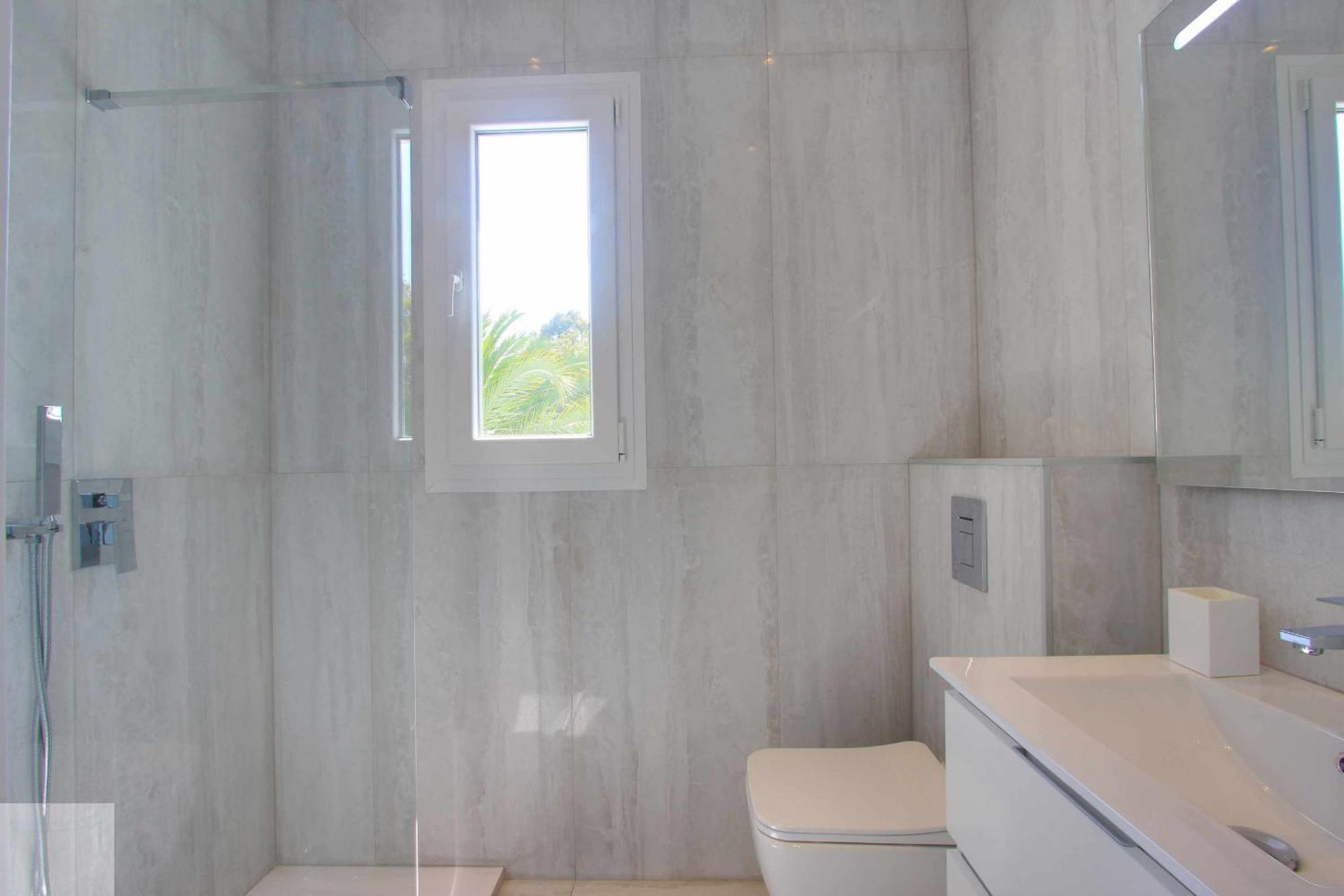 1108 Beachfront 2 With Roofterrace 80mtrgt 3 Pools Marbella