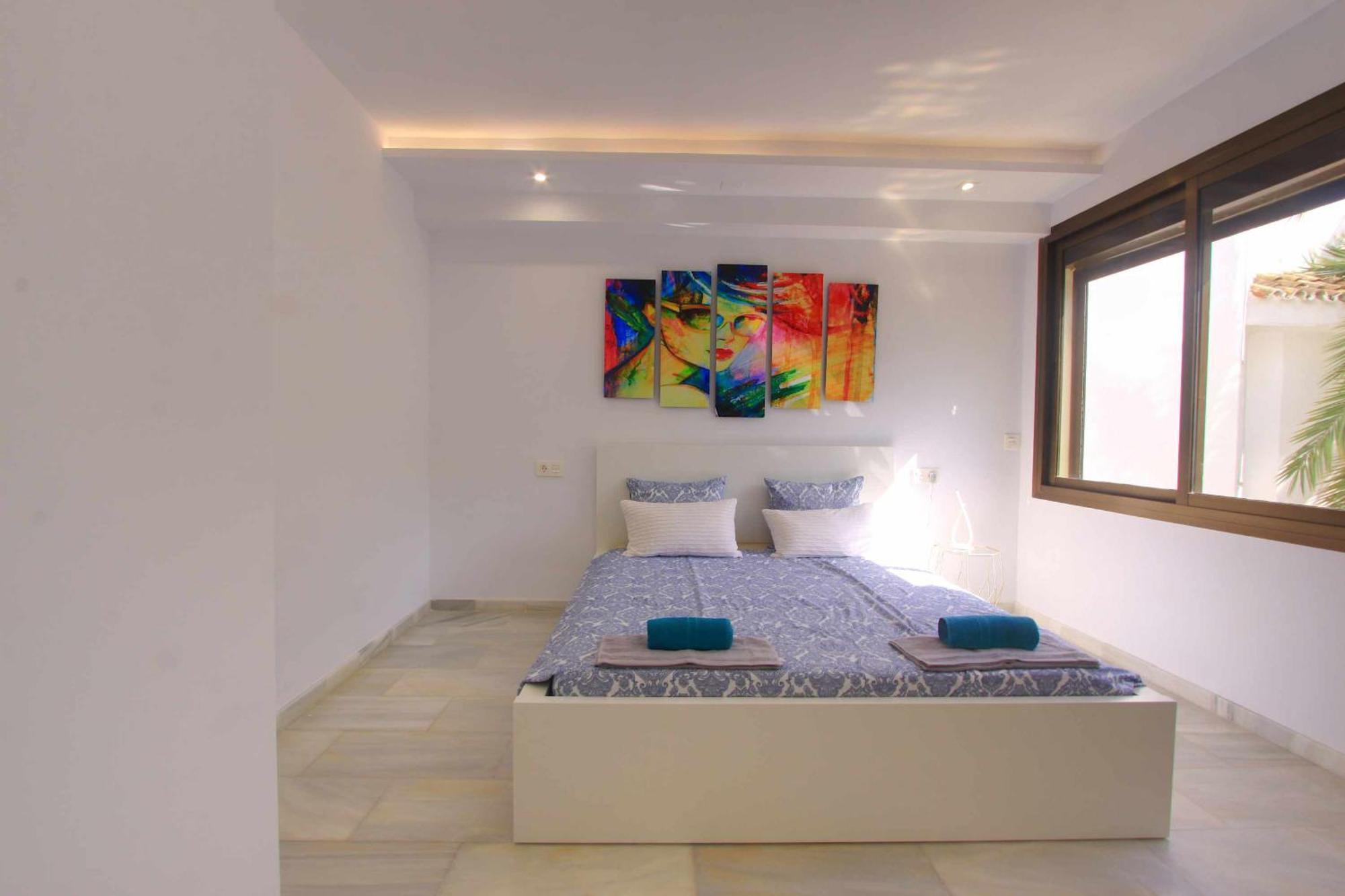1108 Beachfront 2 With Roofterrace 80mtrgt 3 Pools Marbella