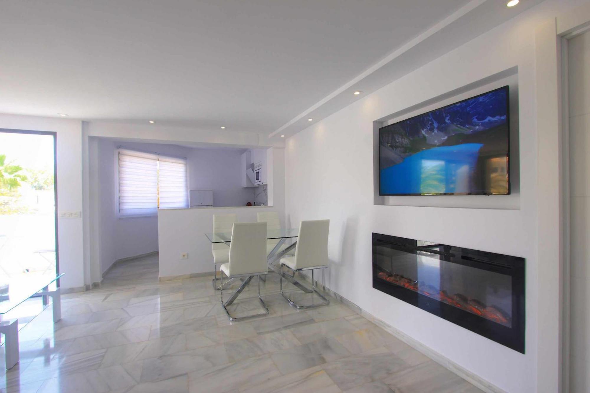 Apartment 1108 Beachfront 2 With Roofterrace 80mtrgt 3 Pools