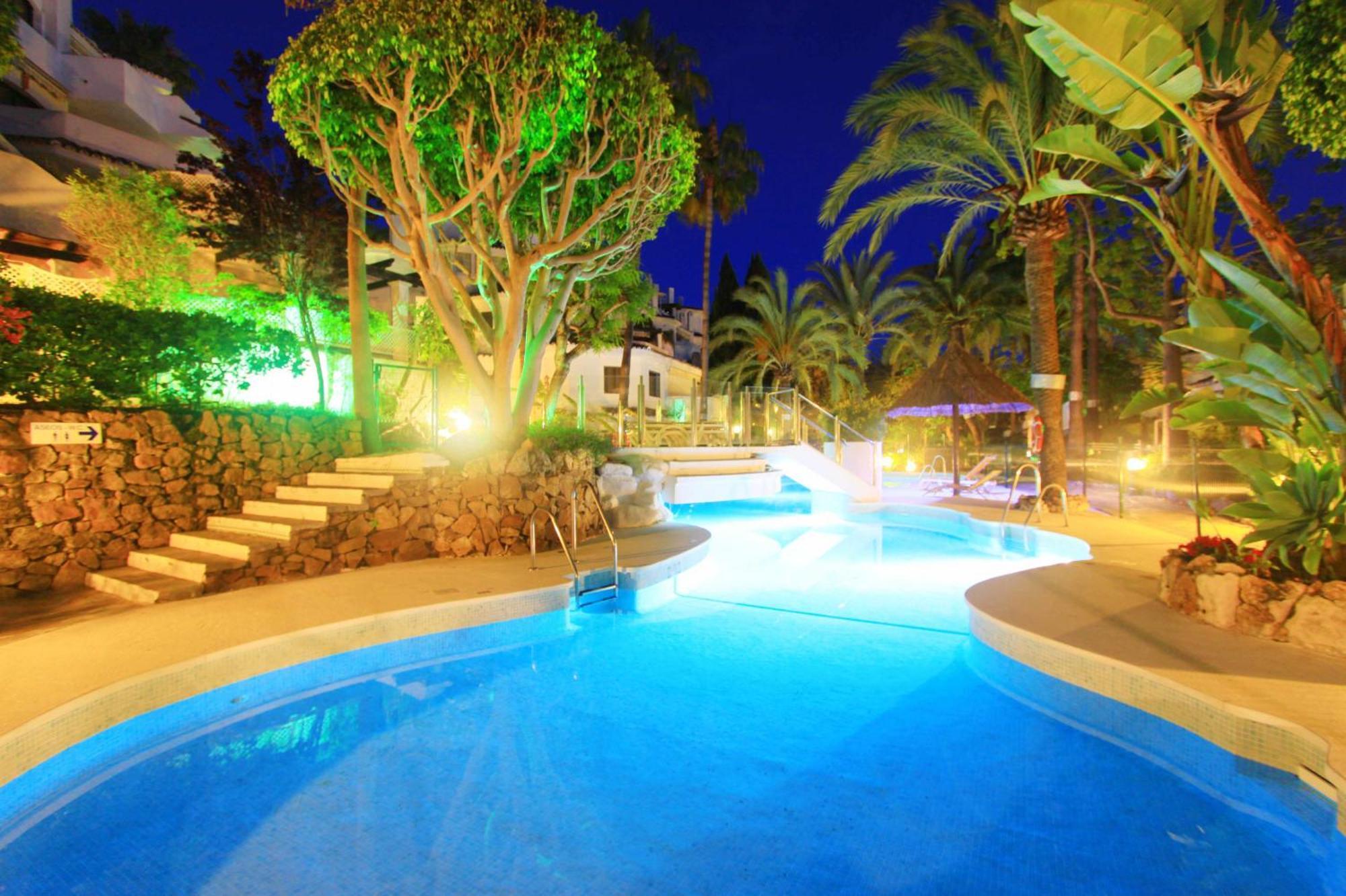 1108 Beachfront 2 With Roofterrace 80mtrgt 3 Pools Apartment *