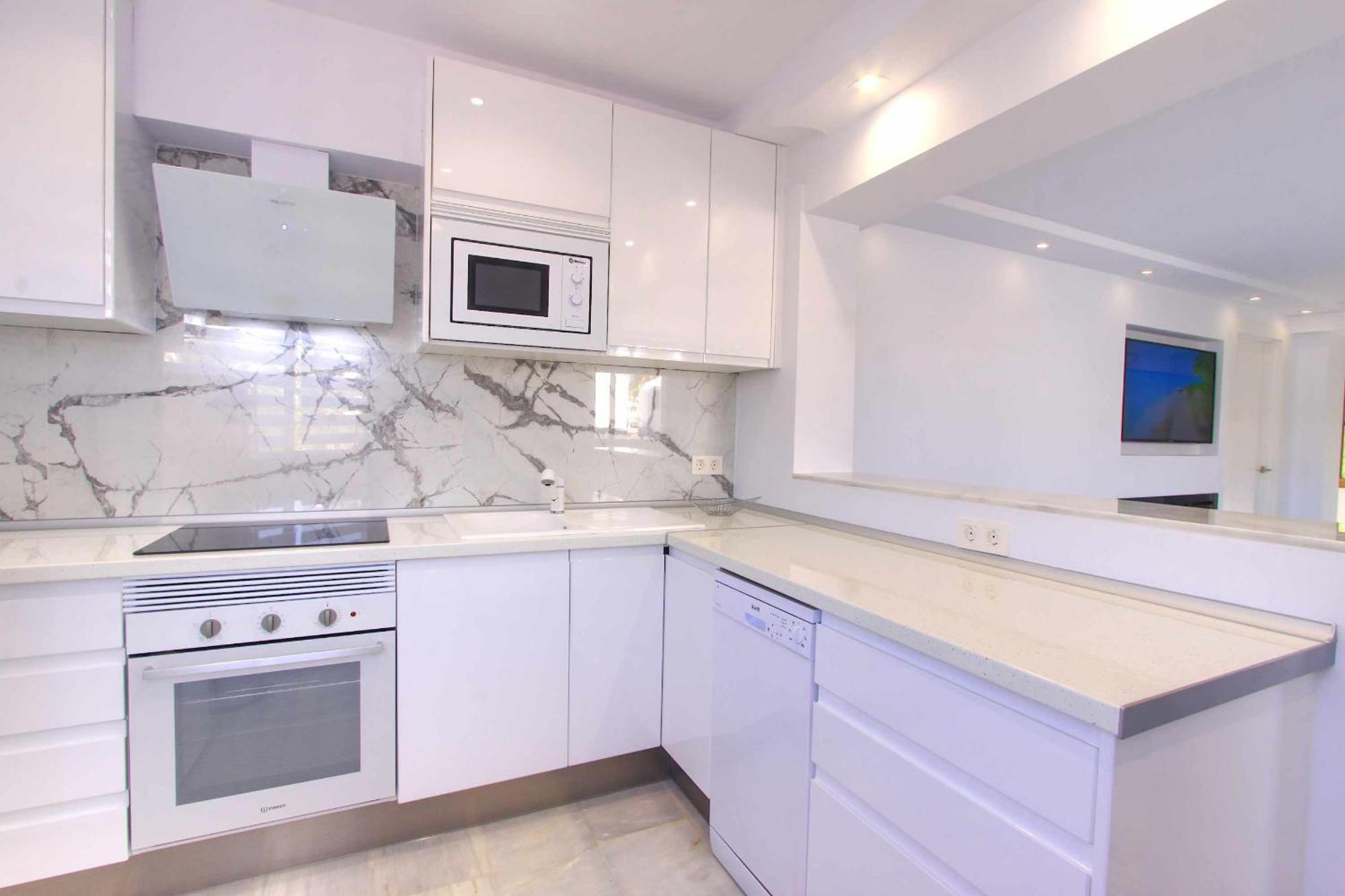 Apartment 1108 Beachfront 2 With Roofterrace 80mtrgt 3 Pools *