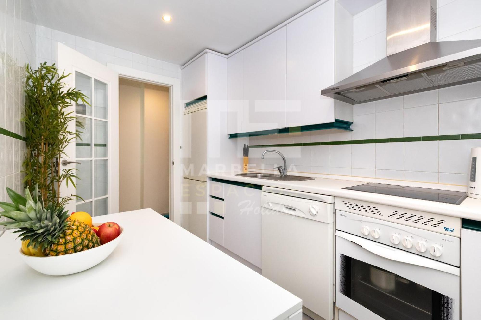 Amplio Planta Jardin Nagueles Apartment Marbella
