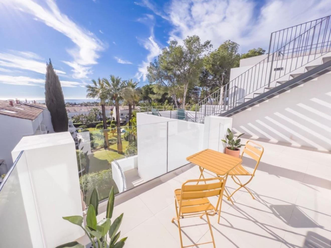 Pent-house On The Golden Mile * Marbella