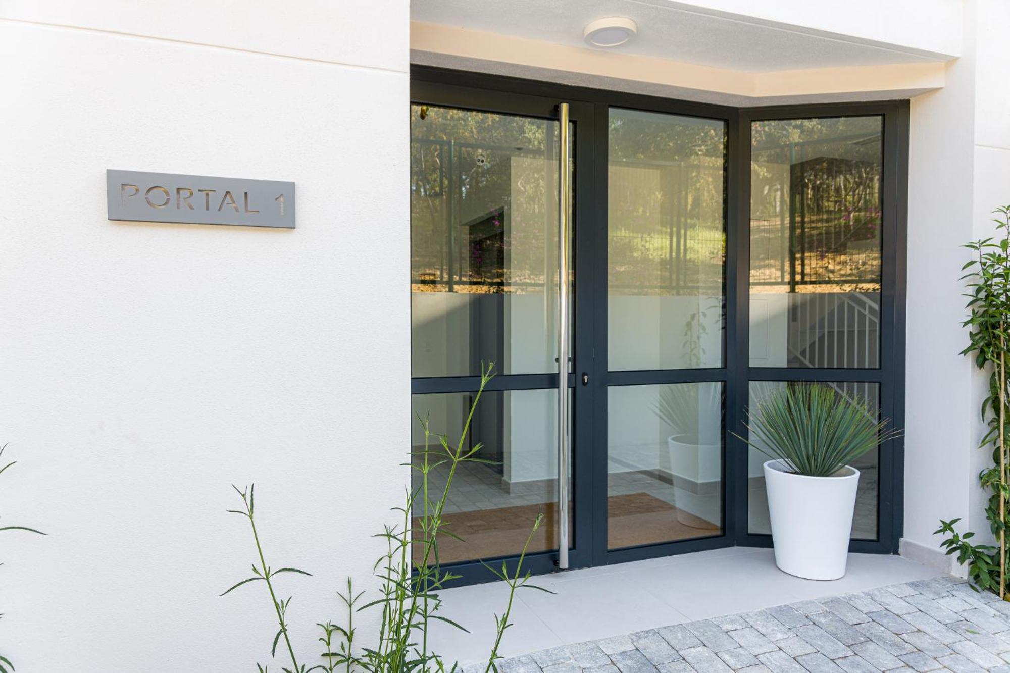 Pent-house On The Golden Mile * Marbella