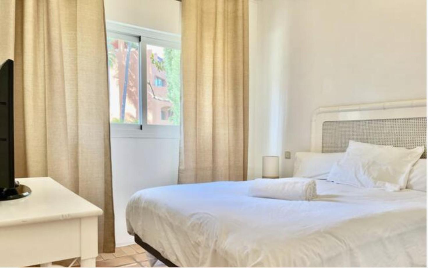 9 La Alzambra-puerto Banus * Marbella