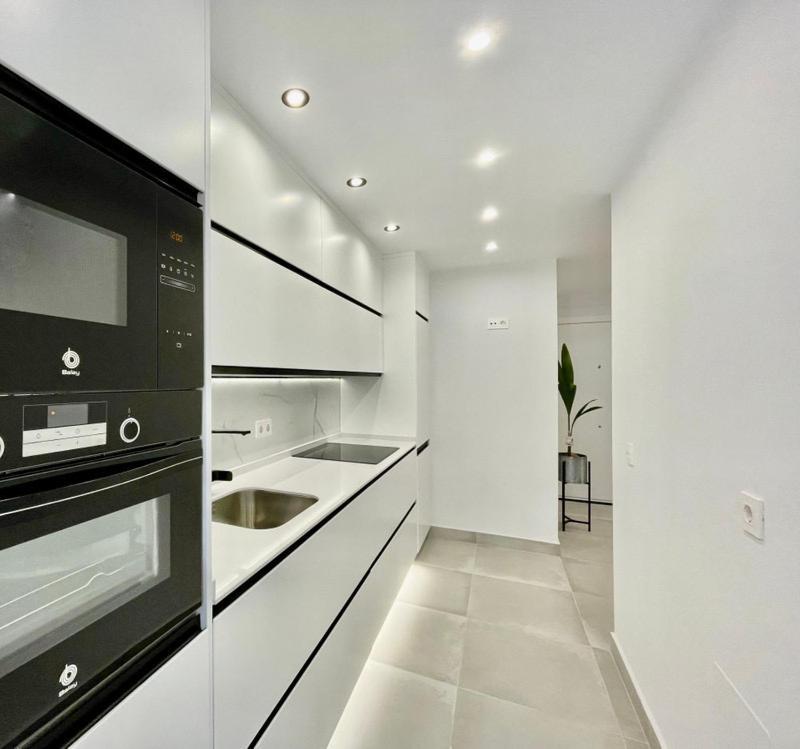 Sea Views In Heart Of By The Beach * Marbella