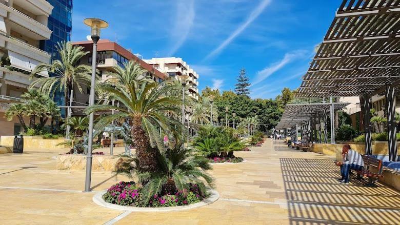 Apartamento Sea Views In Heart Of By The Beach Marbella