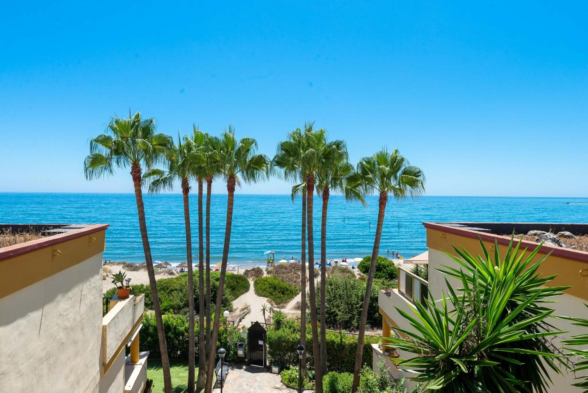 Sea Front Apartment