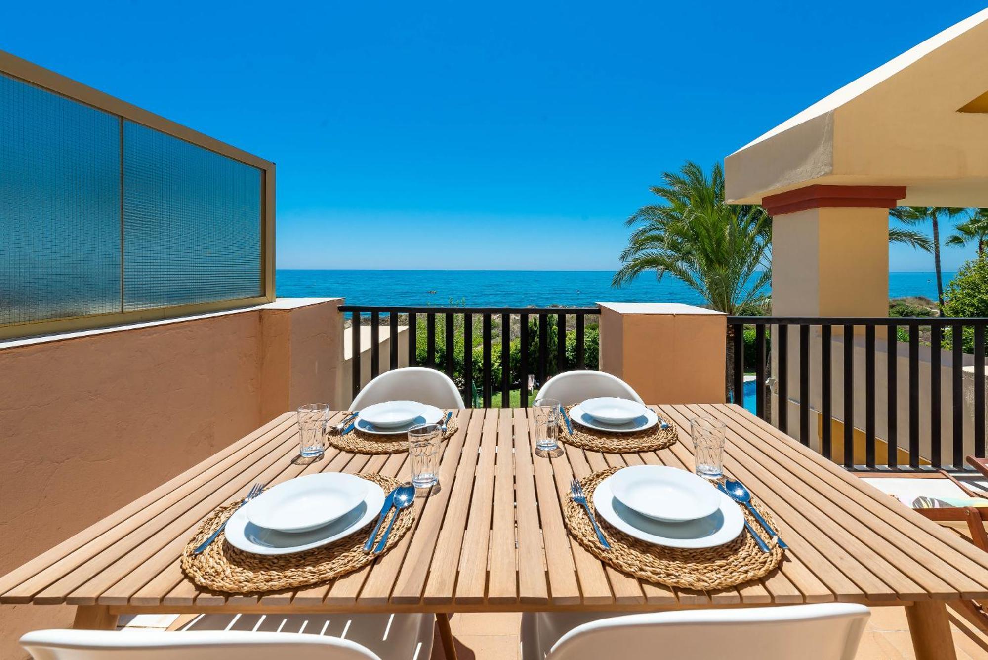 Sea Front Apartment Marbella